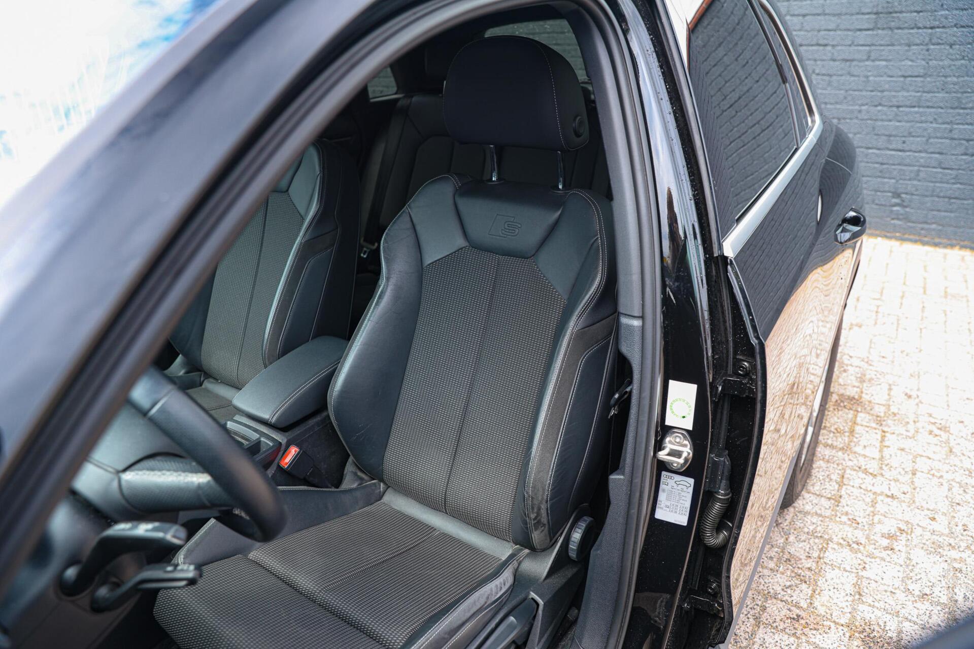 Foto van Audi Q3 E-tron