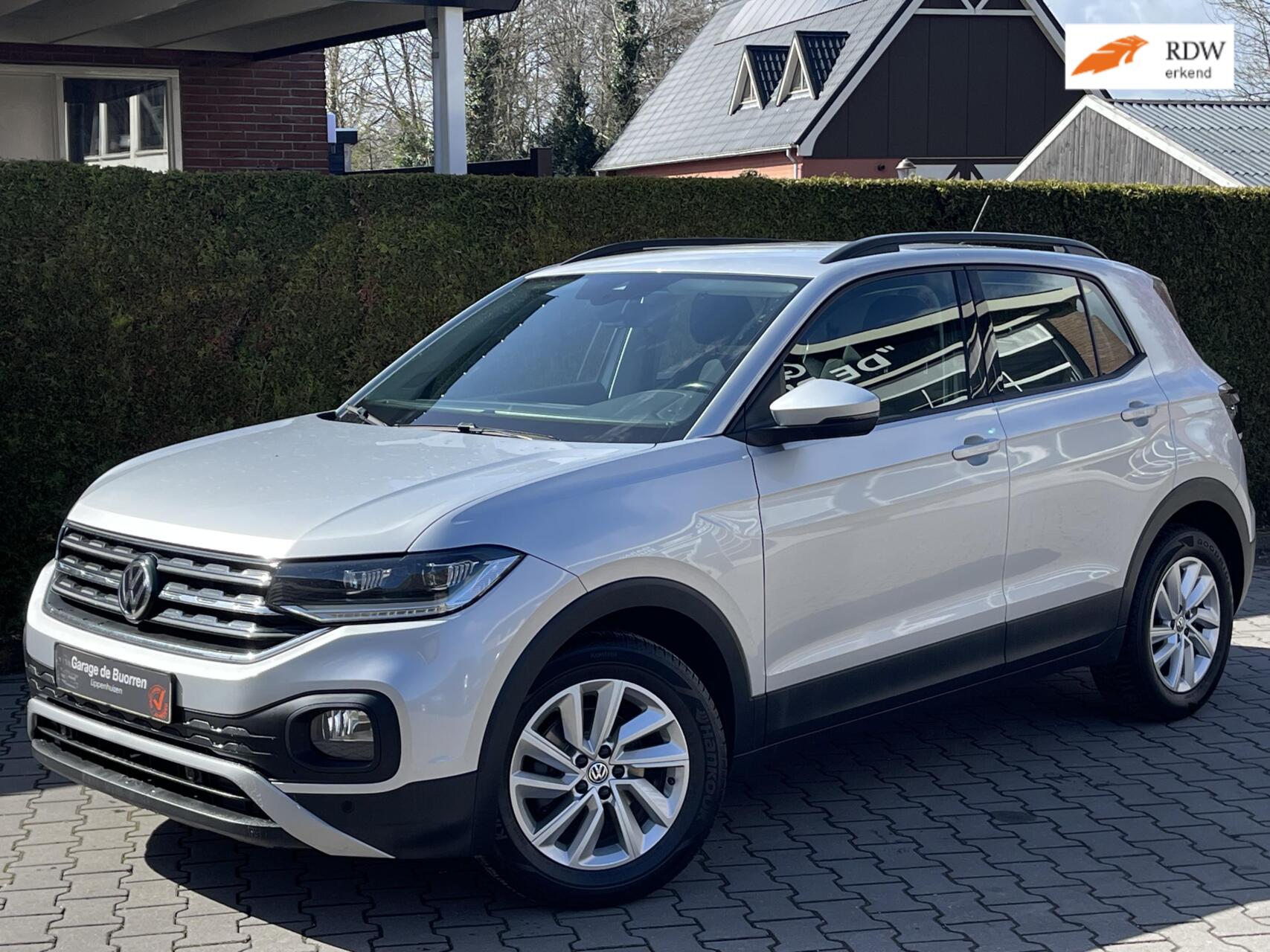 Volkswagen T-cross 1.0 TSI Life | TREKHAAK | ACHTERUITRIJCAMERA | STOELVERWARMING | ADAPTIEVE CRUISE CONTROL 2019 - voorkant
