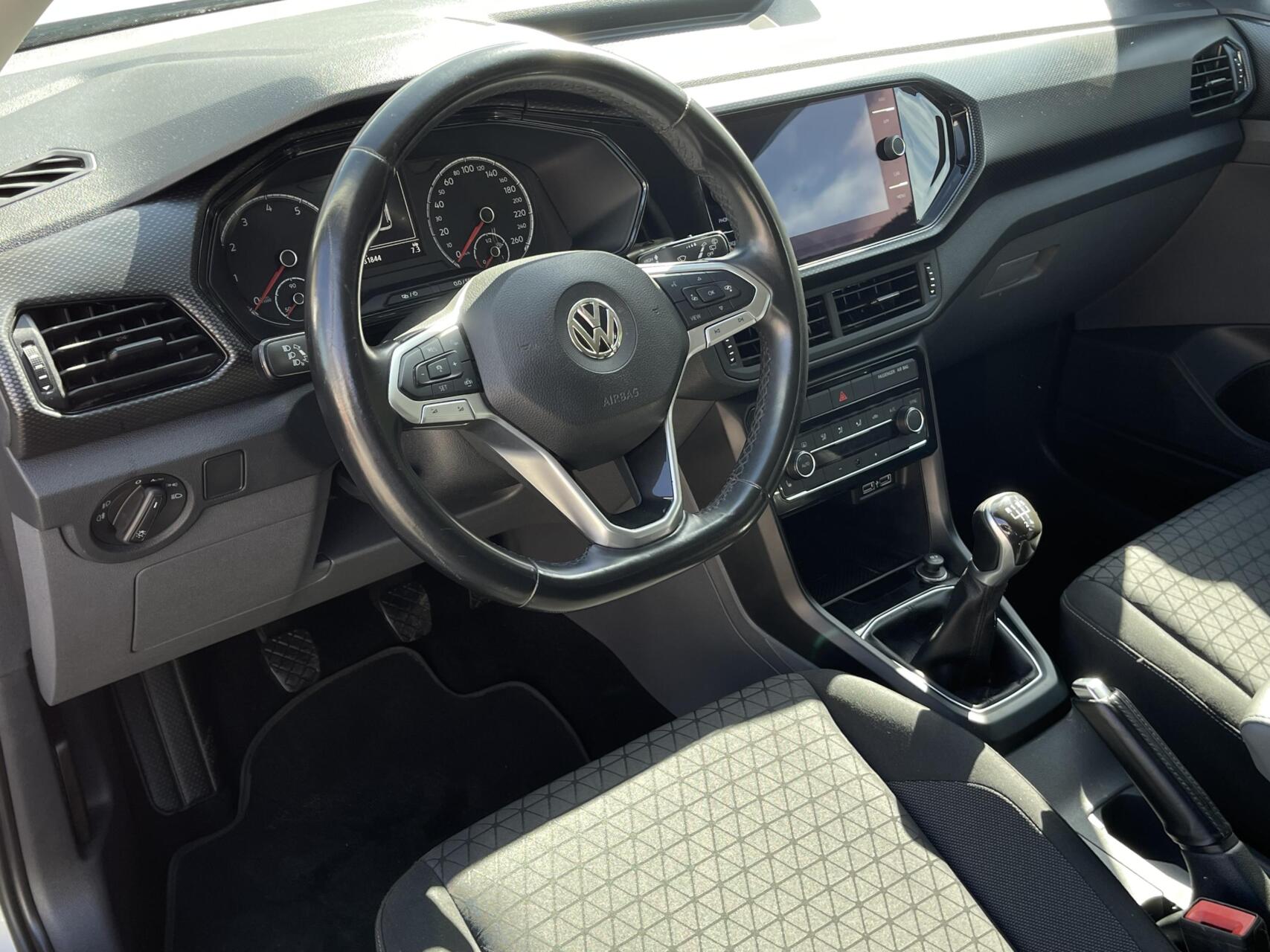 Foto van Volkswagen T-cross