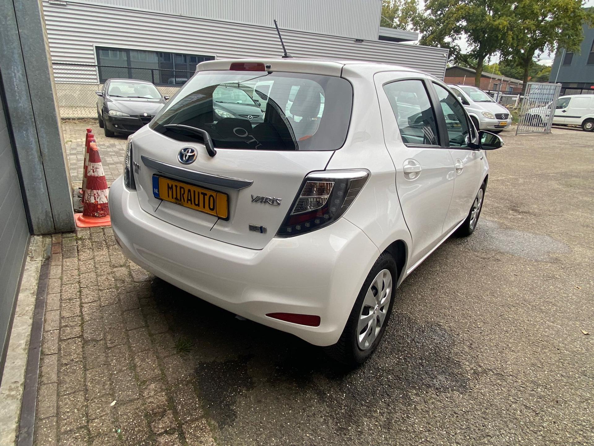 Foto van Toyota Toyota Yaris Hybrid
