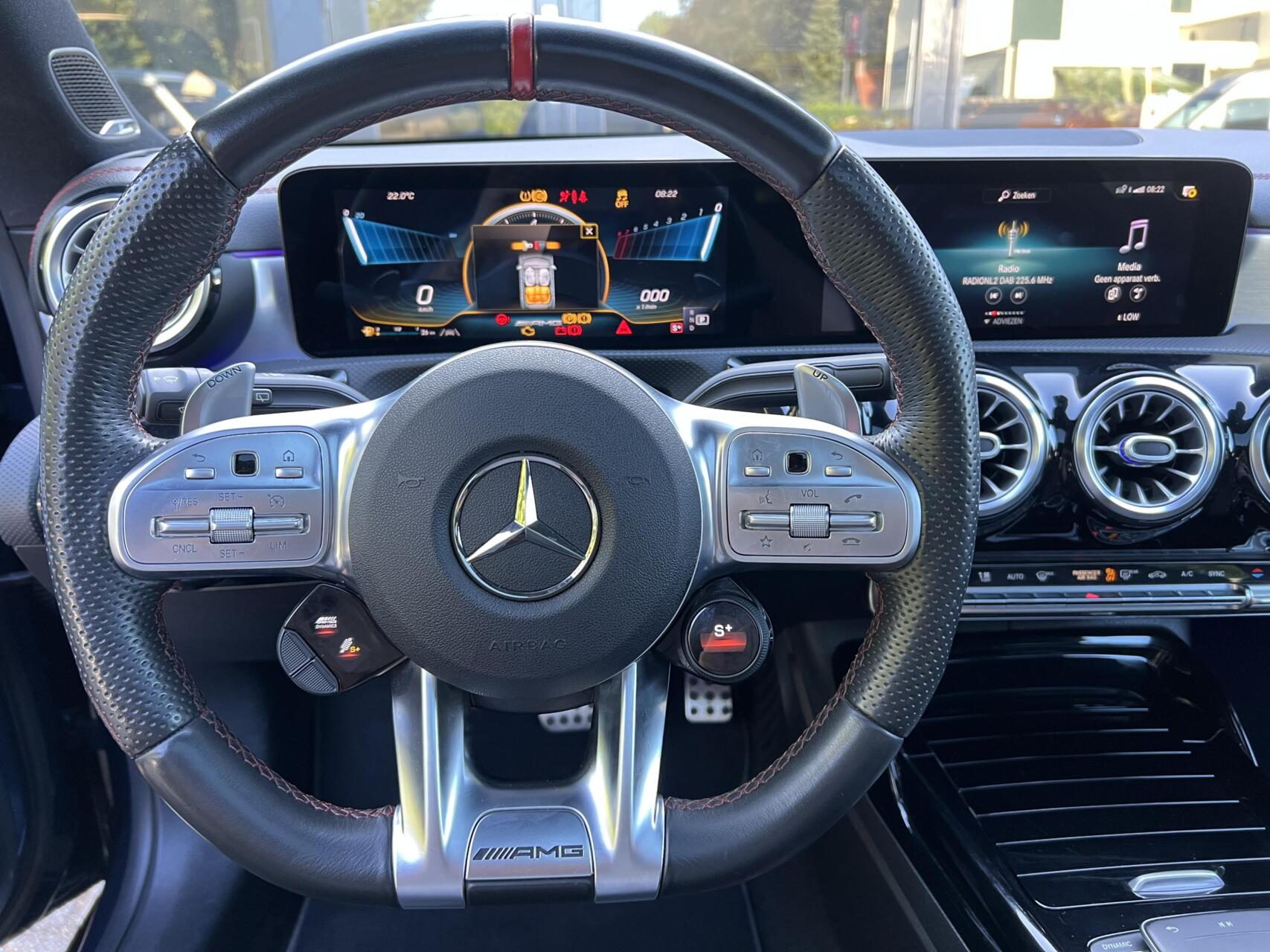 Foto van Mercedes-Benz AMG Cla 45 S