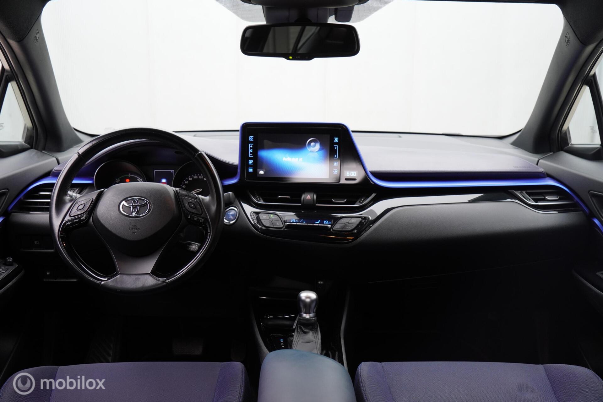 Foto van Toyota Toyota C-hr