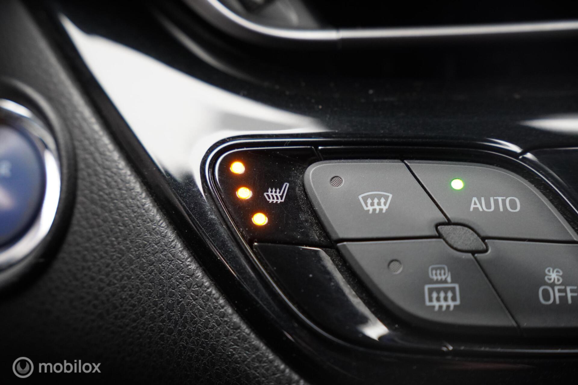 Foto van Toyota Toyota C-hr