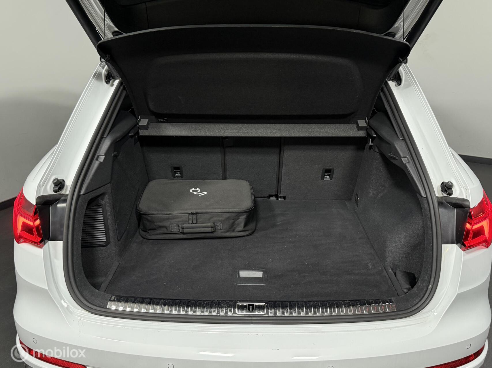 Foto van Audi Q3 E-tron