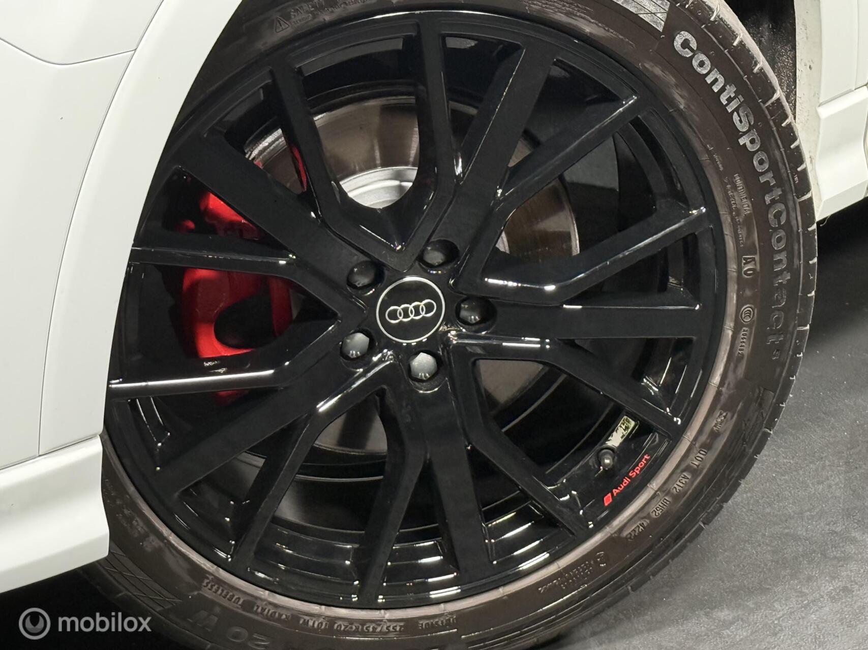 Foto van Audi Q3 E-tron