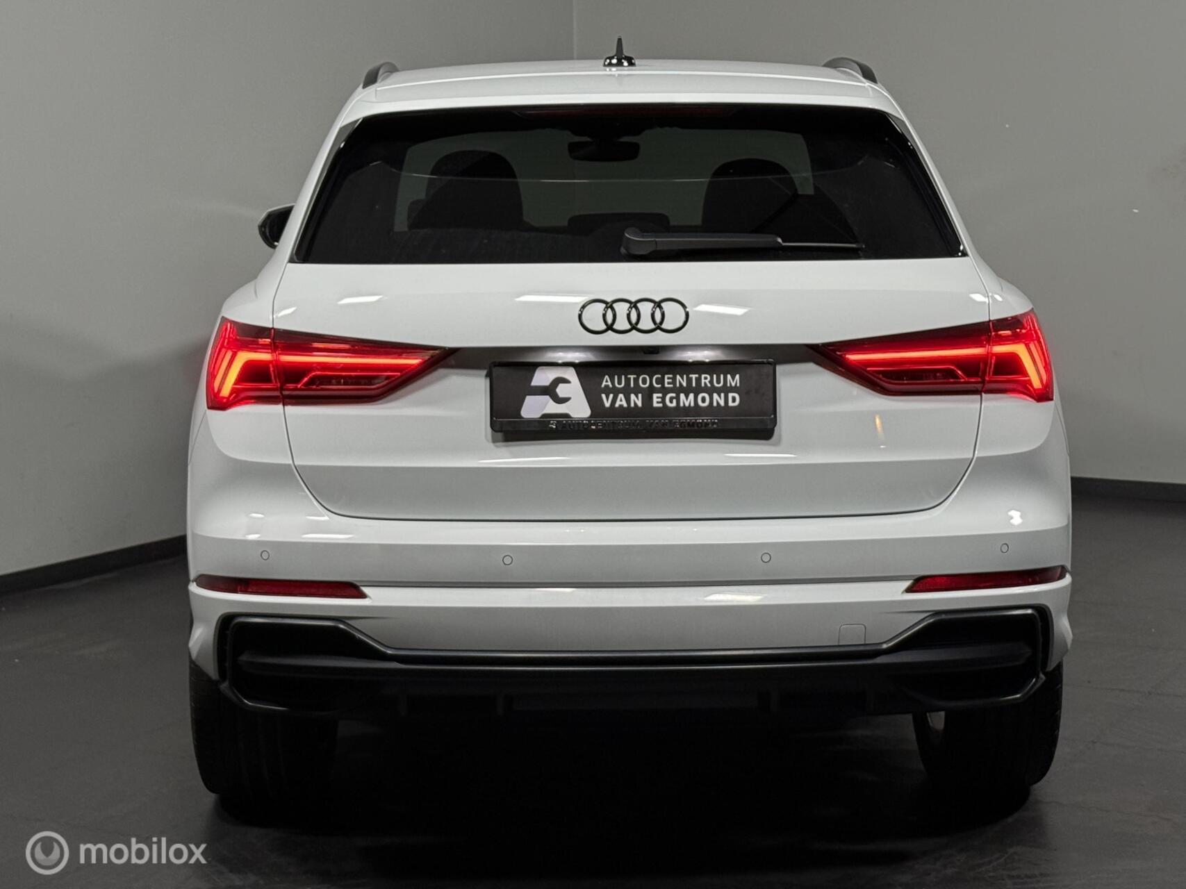 Foto van Audi Q3 E-tron