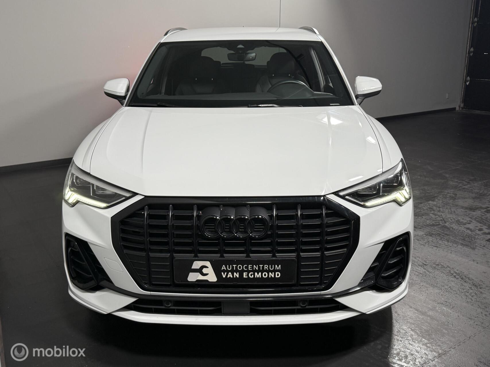 Foto van Audi Q3 E-tron