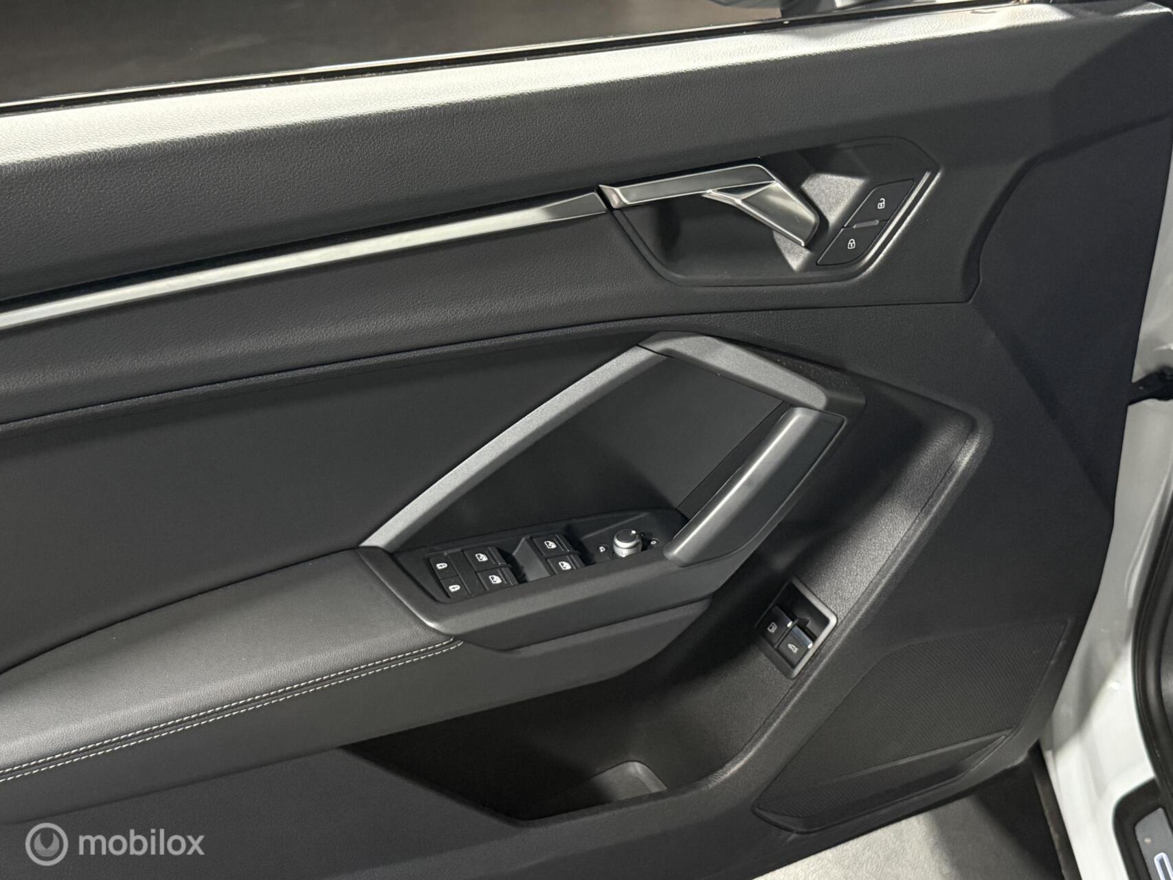 Foto van Audi Q3 E-tron