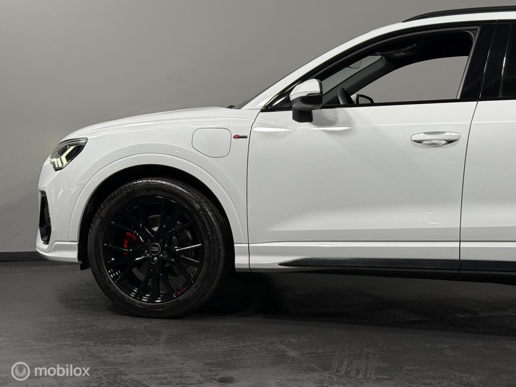 Foto van Audi Q3 E-tron