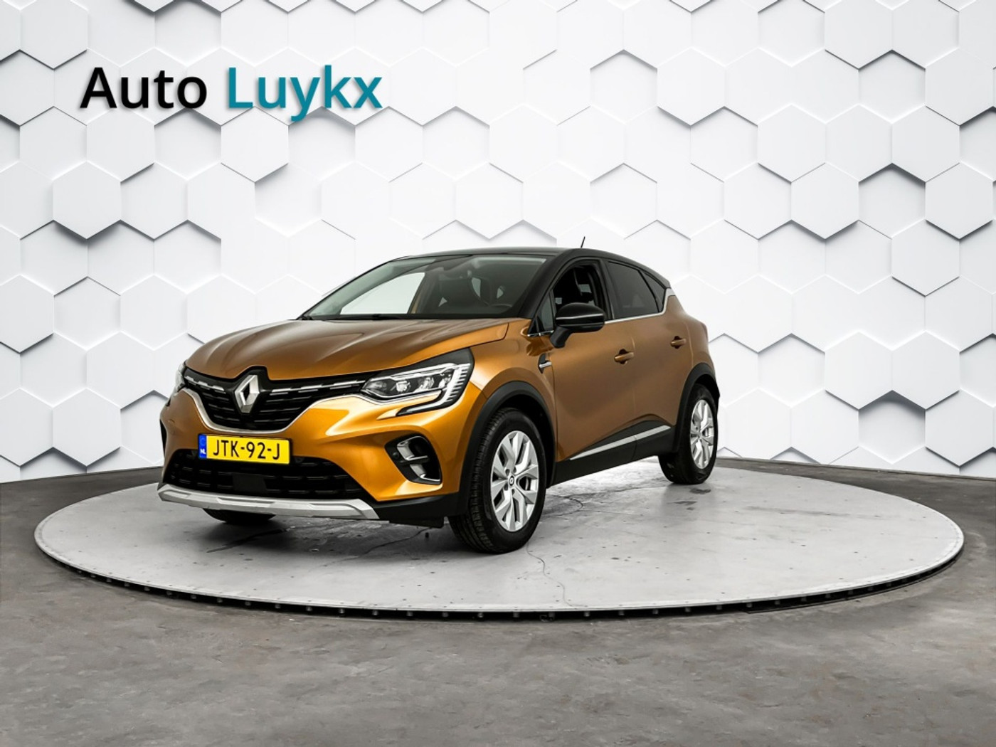 Renault Captur (e-tech Hybrid) 1.6 E-Tech HEV 145 Intens | Apple Carplay/Android Auto | Parkeercamera | Cruise Control 2022 - voorkant