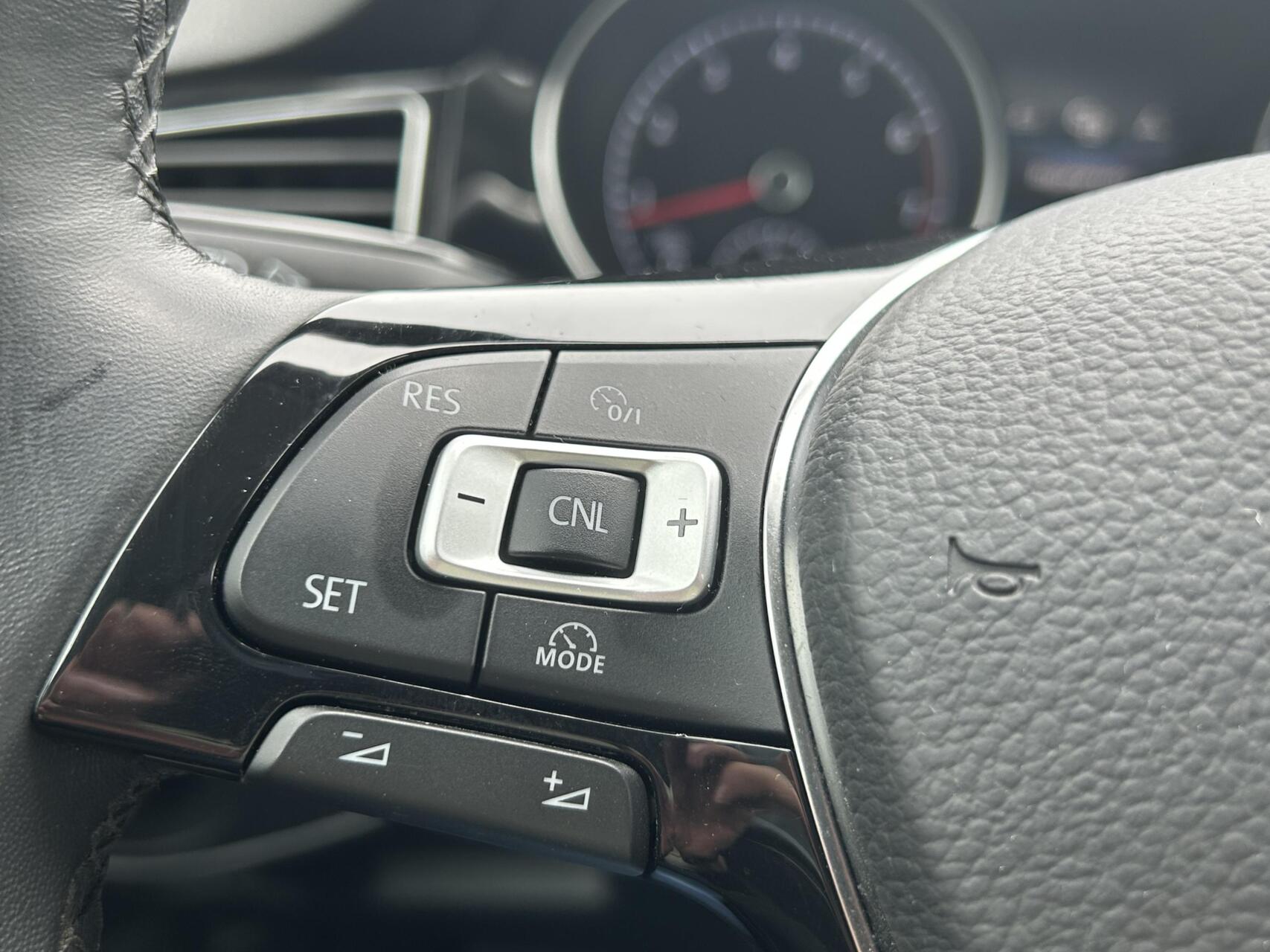 Foto van Volkswagen Golf Sportsvan