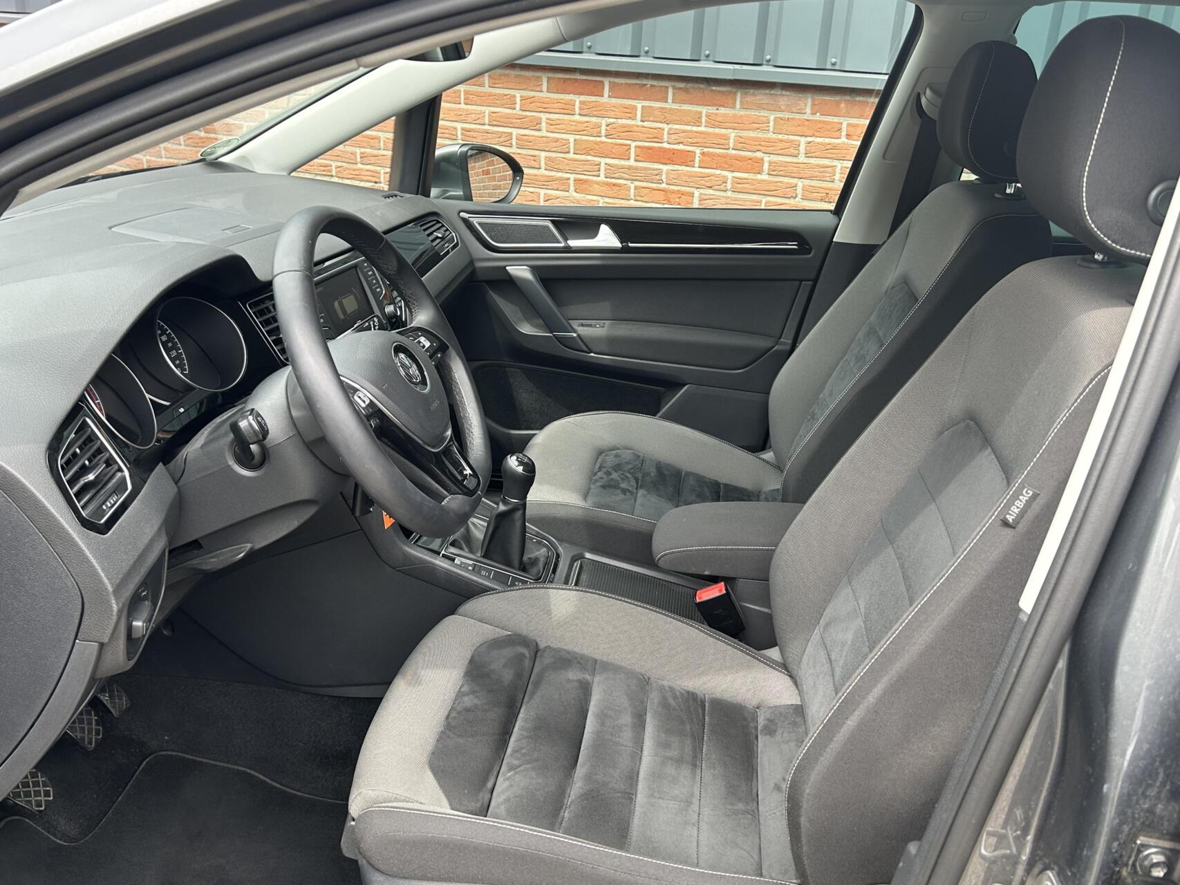 Foto van Volkswagen Golf Sportsvan