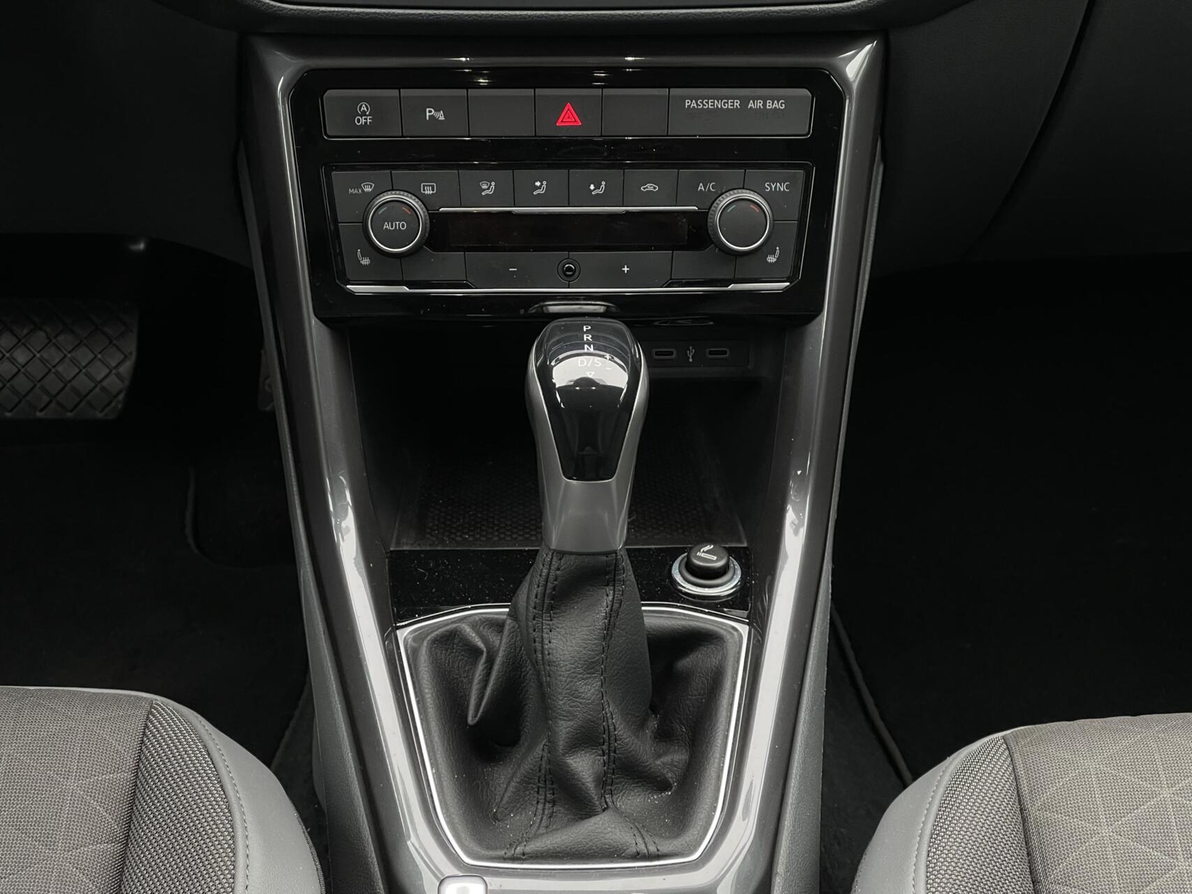 Foto van Volkswagen T-cross
