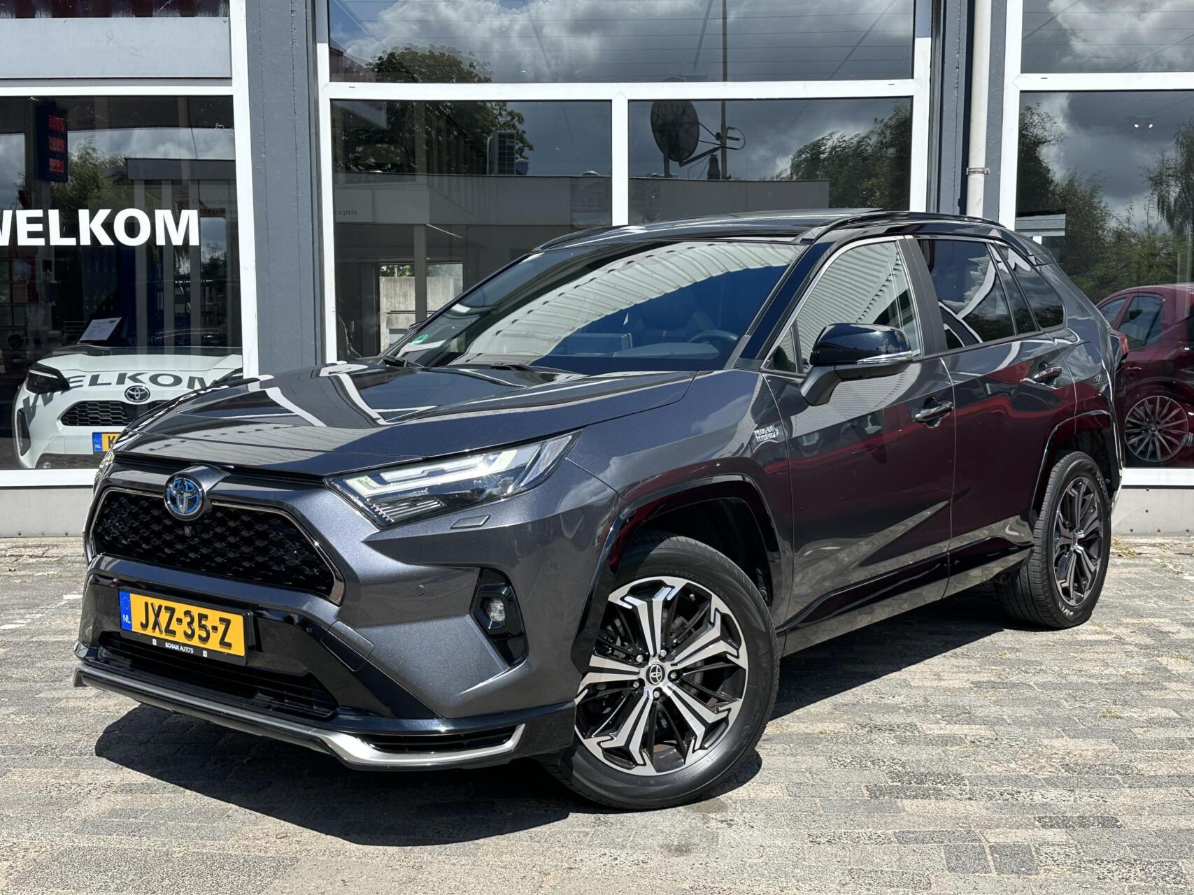 Toyota Toyota Rav4 2.5 Plug-in Hybrid AWD Bi-Tone Plus|Rijklaar 2022 - voorkant