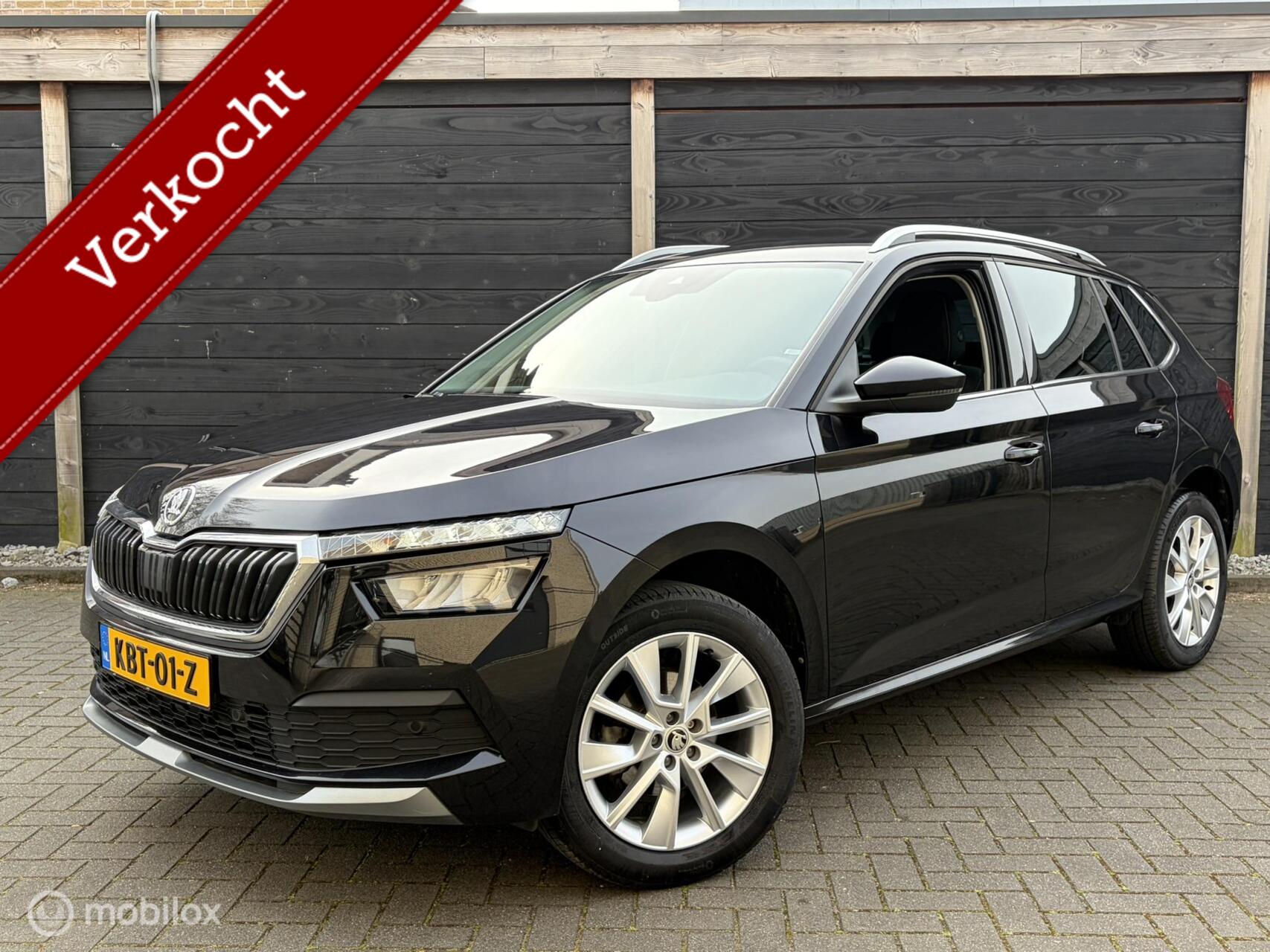 Skoda Kamiq 1.0 TSI Ambition DSG AUTOMAAT / FM nav / Carplay / 17" / Clima 2023 - voorkant