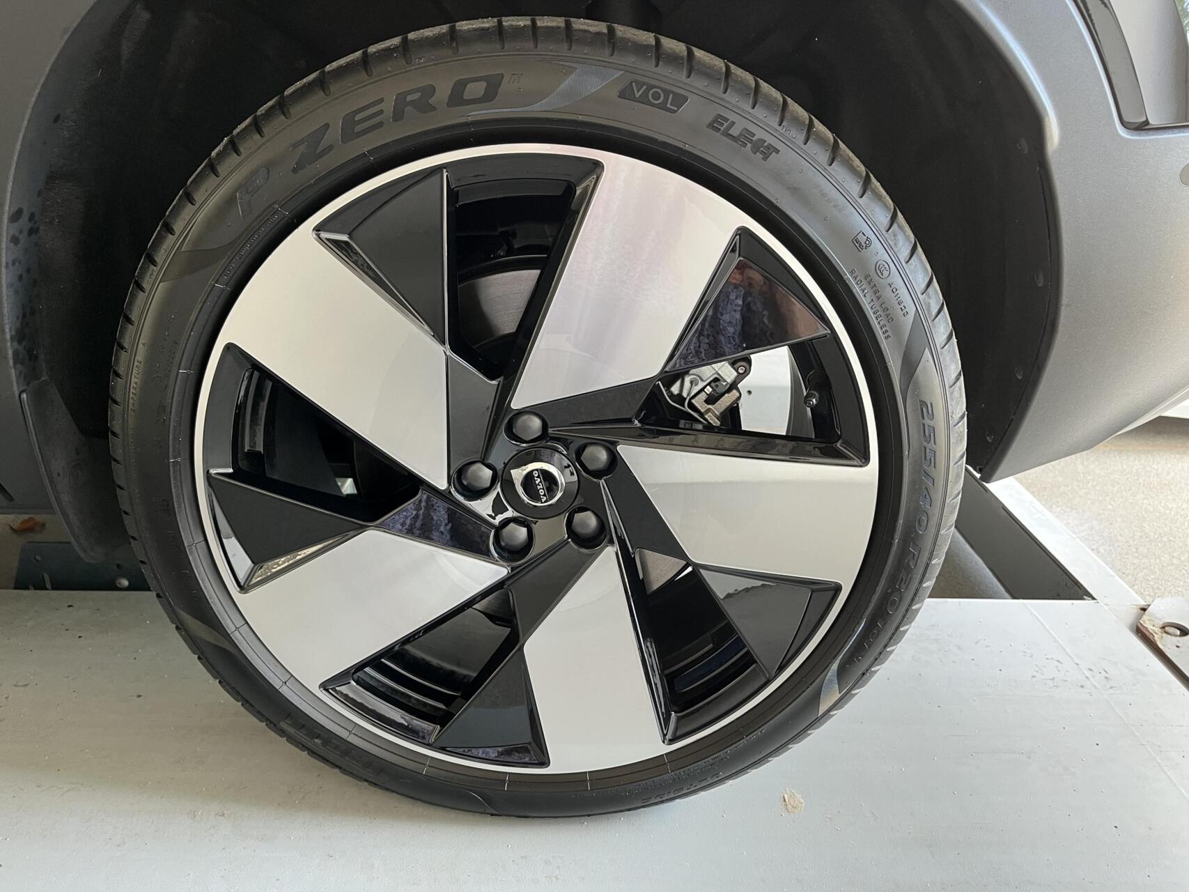 Foto van Volvo Ex40