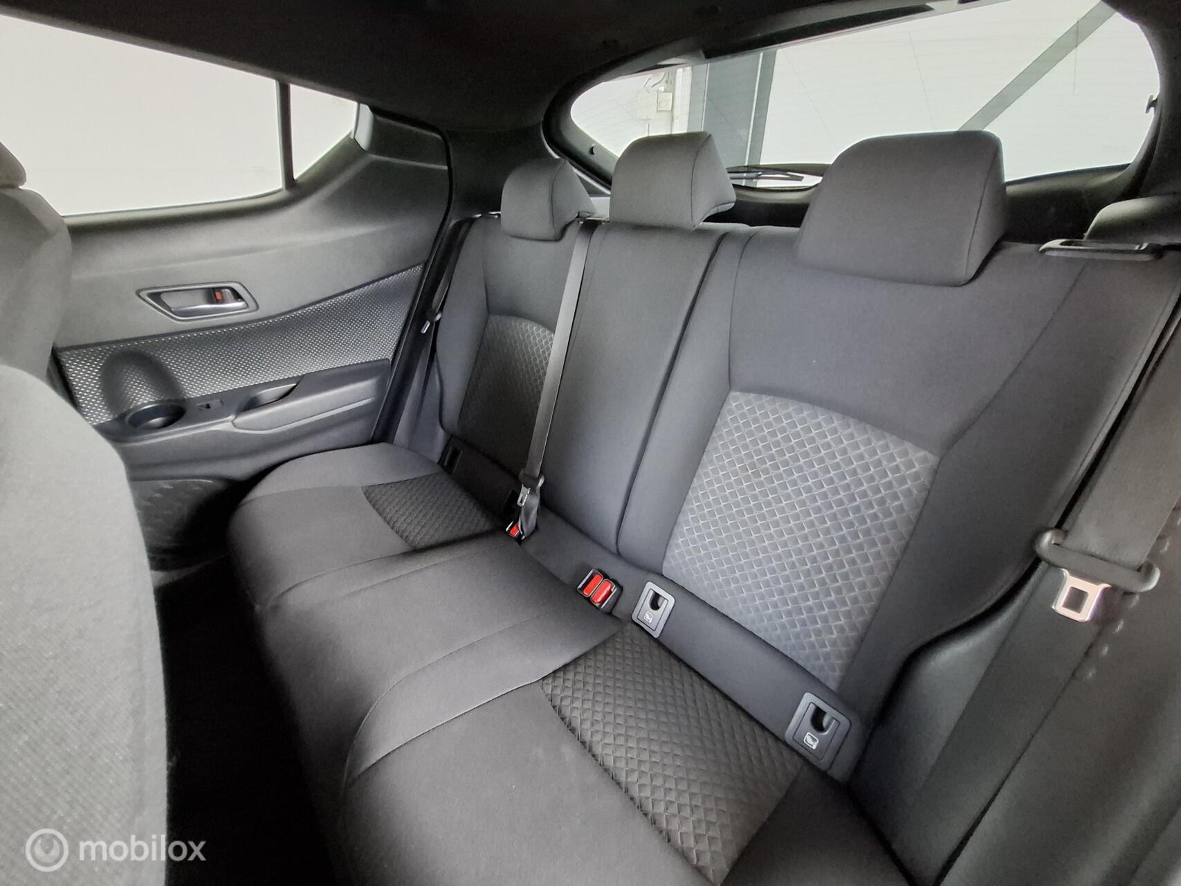 Foto van Toyota Toyota C-hr