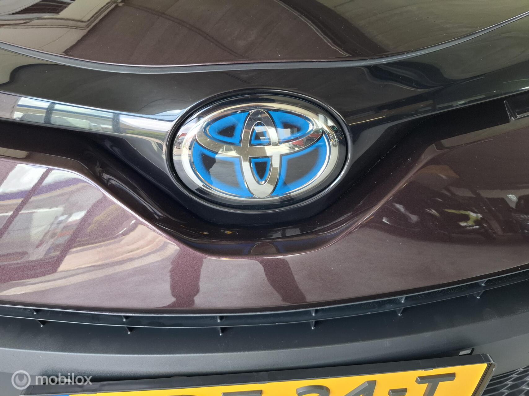 Foto van Toyota Toyota C-hr