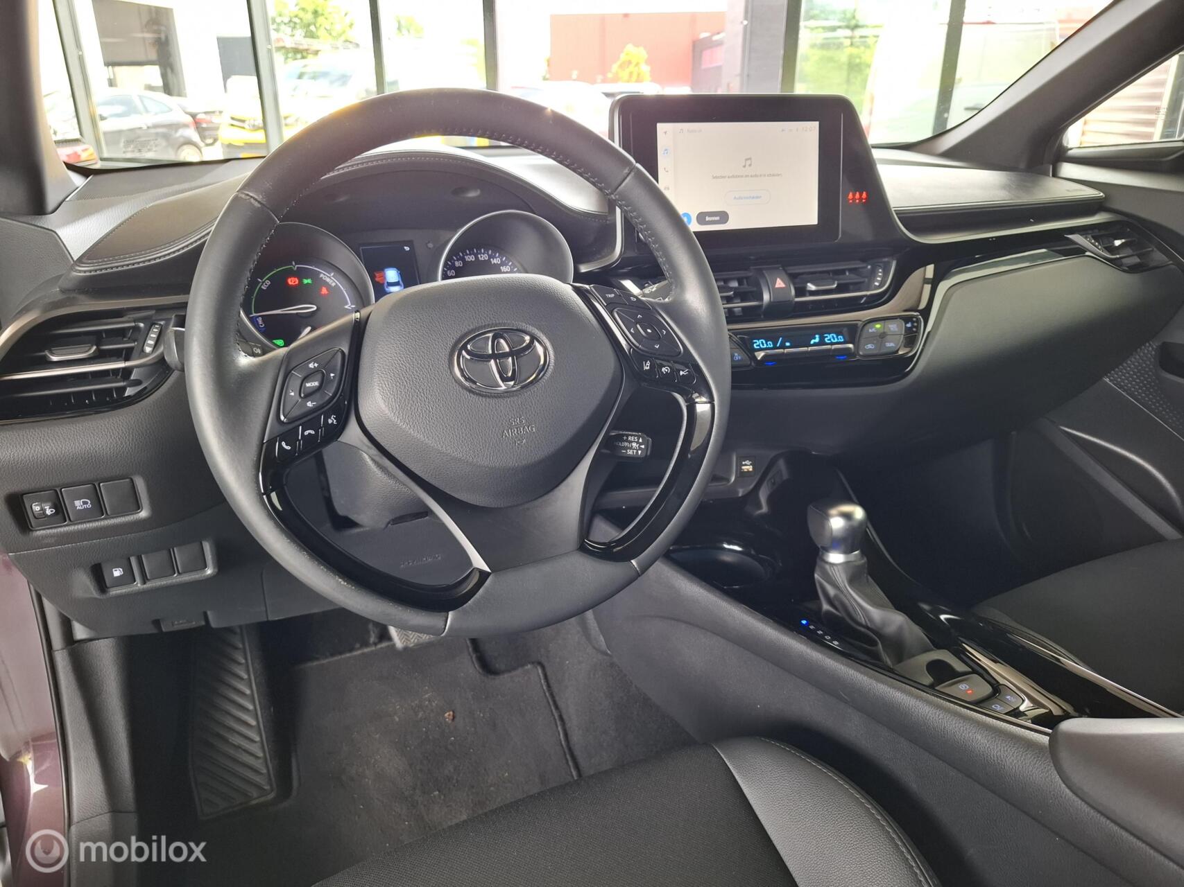 Foto van Toyota Toyota C-hr