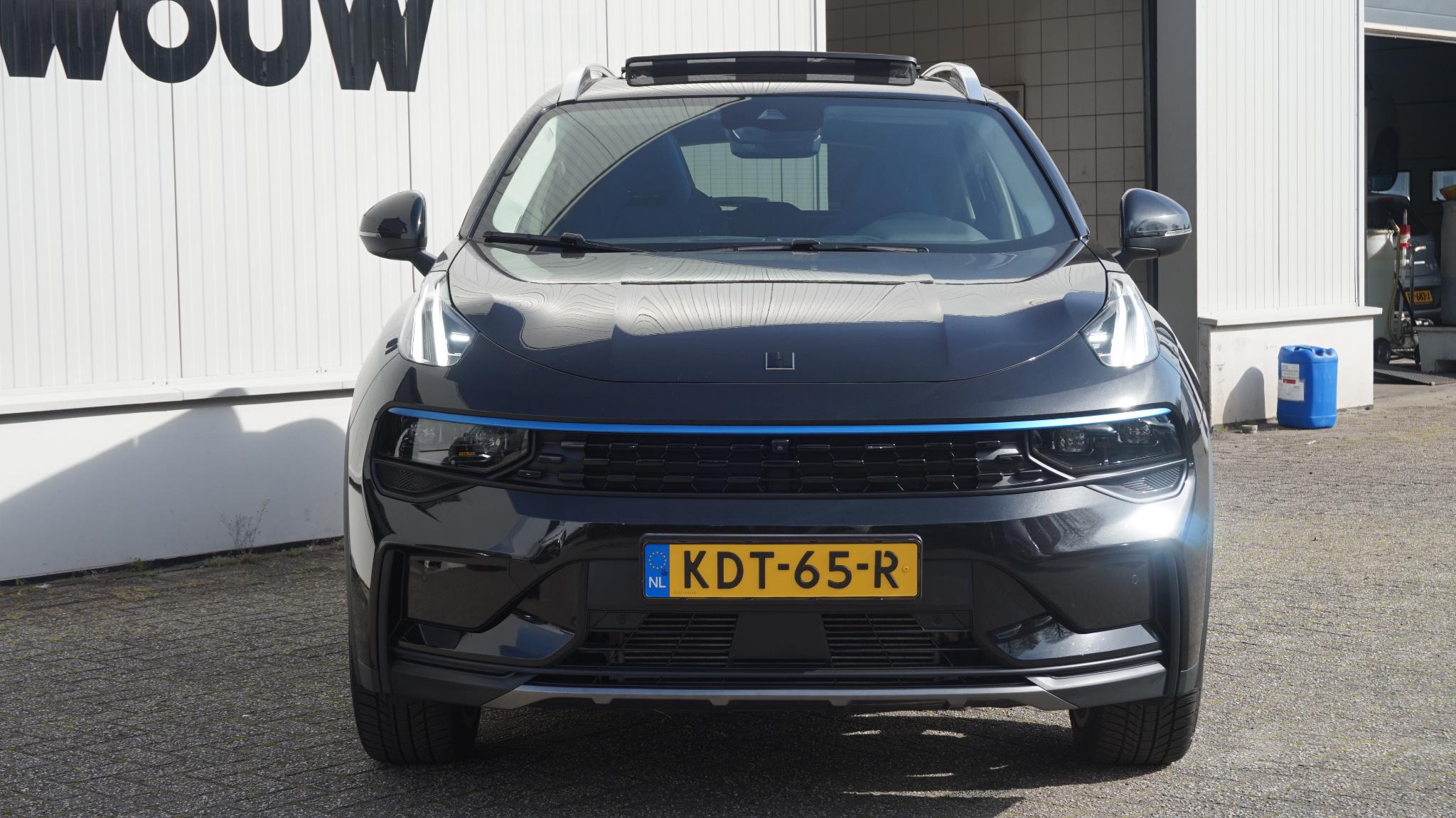 Foto van Lynk&co LYNK & Co 01