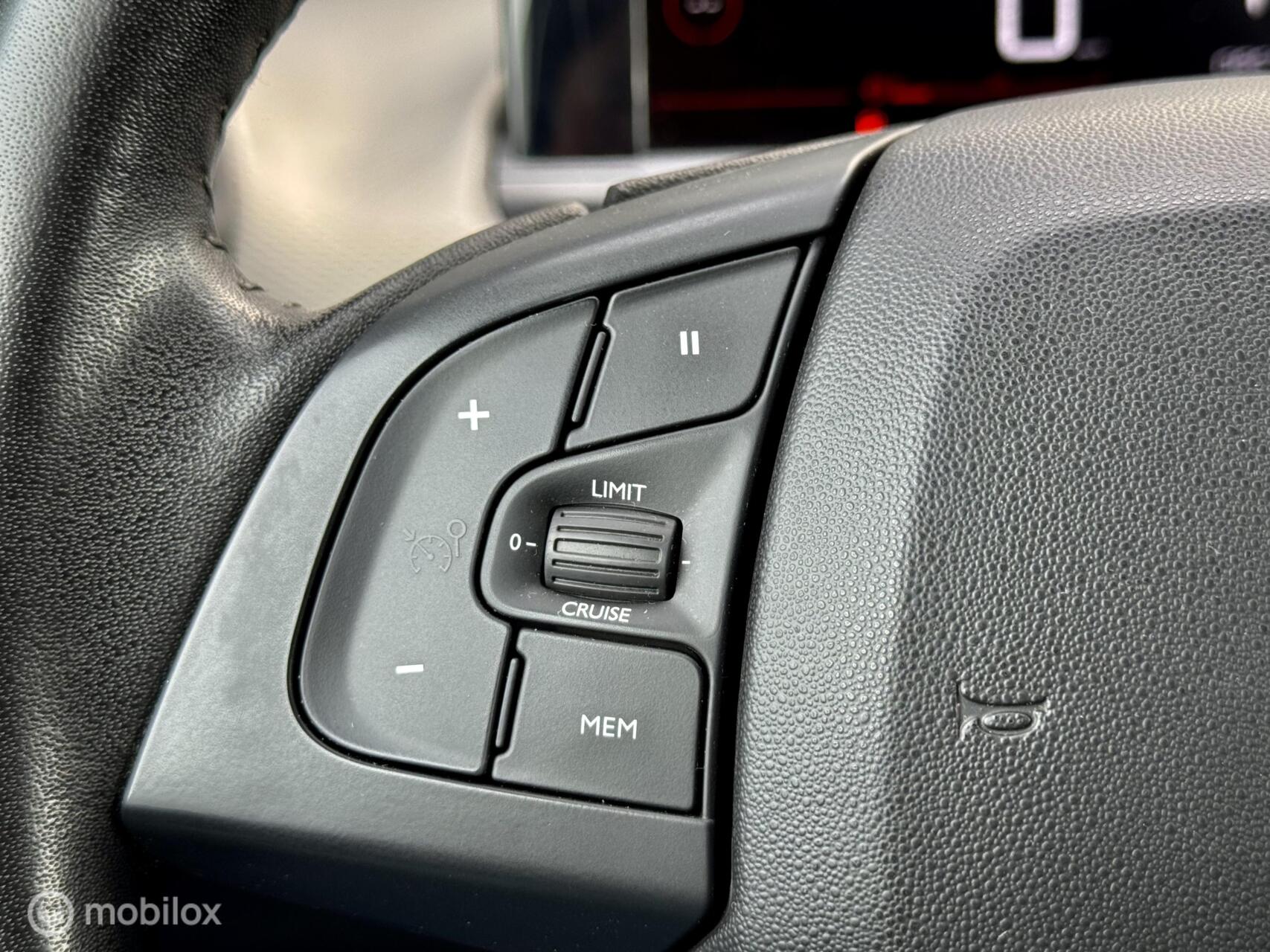 Foto van Citroen C4 Cactus