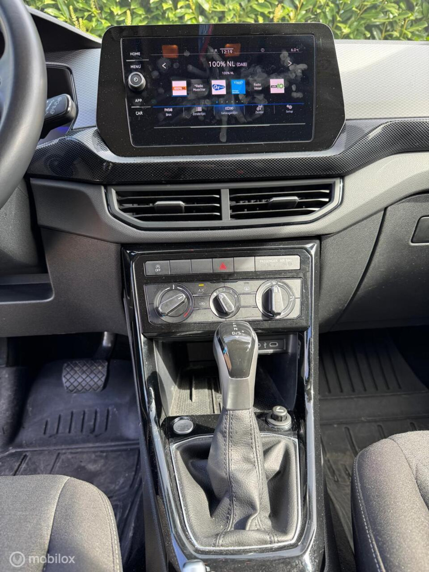 Foto van Volkswagen T-cross