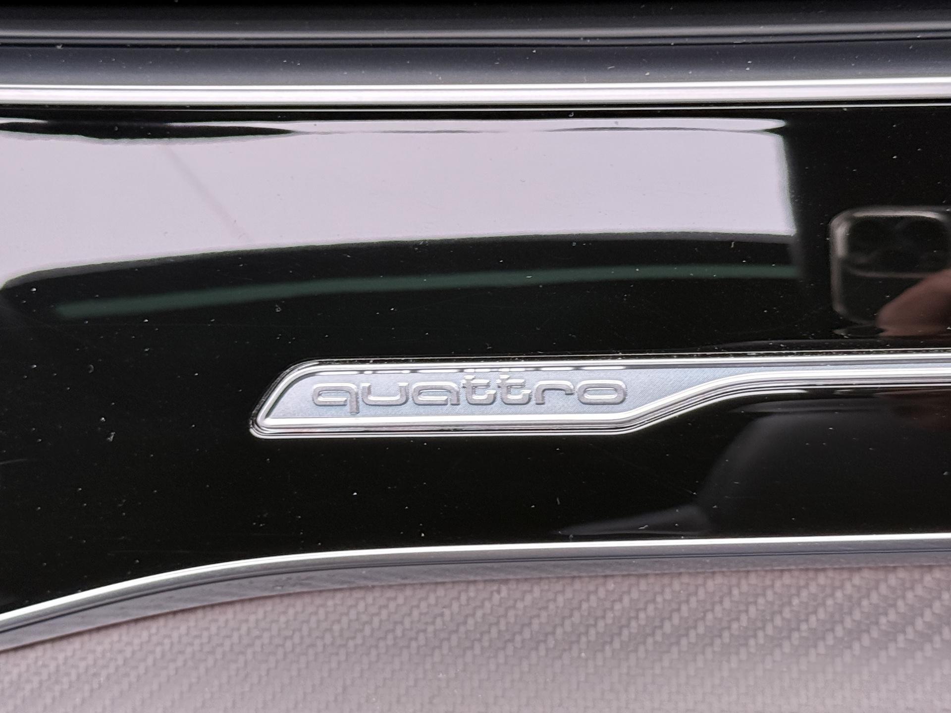 Foto van Audi RS Q8
