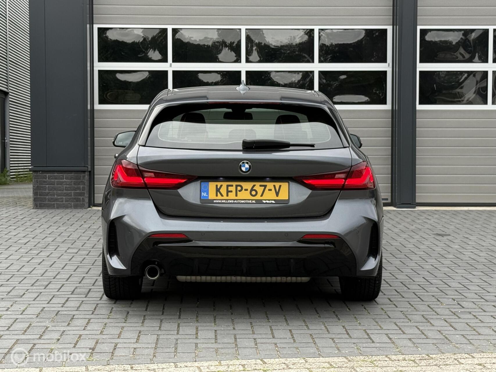 Foto van BMW 118i