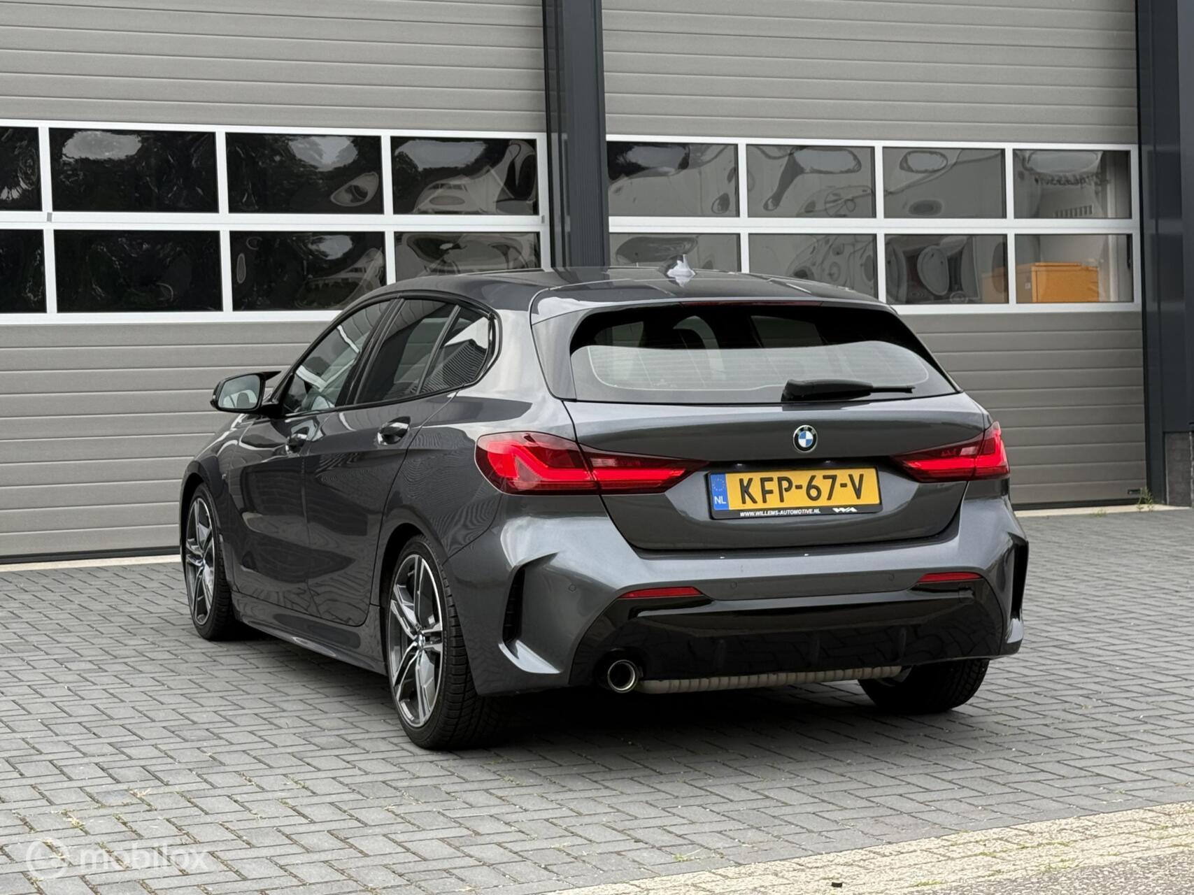 Foto van BMW 118i