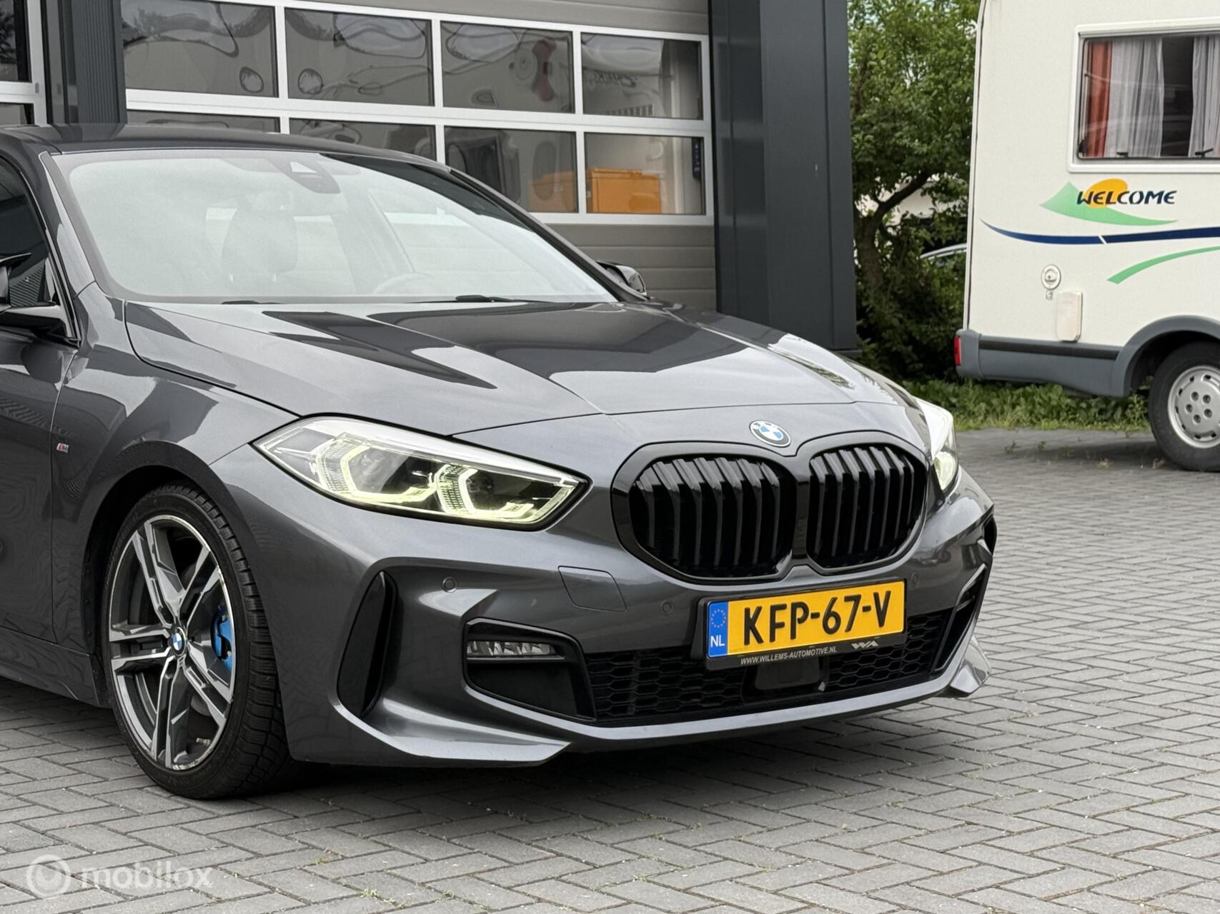 Foto van BMW 118i