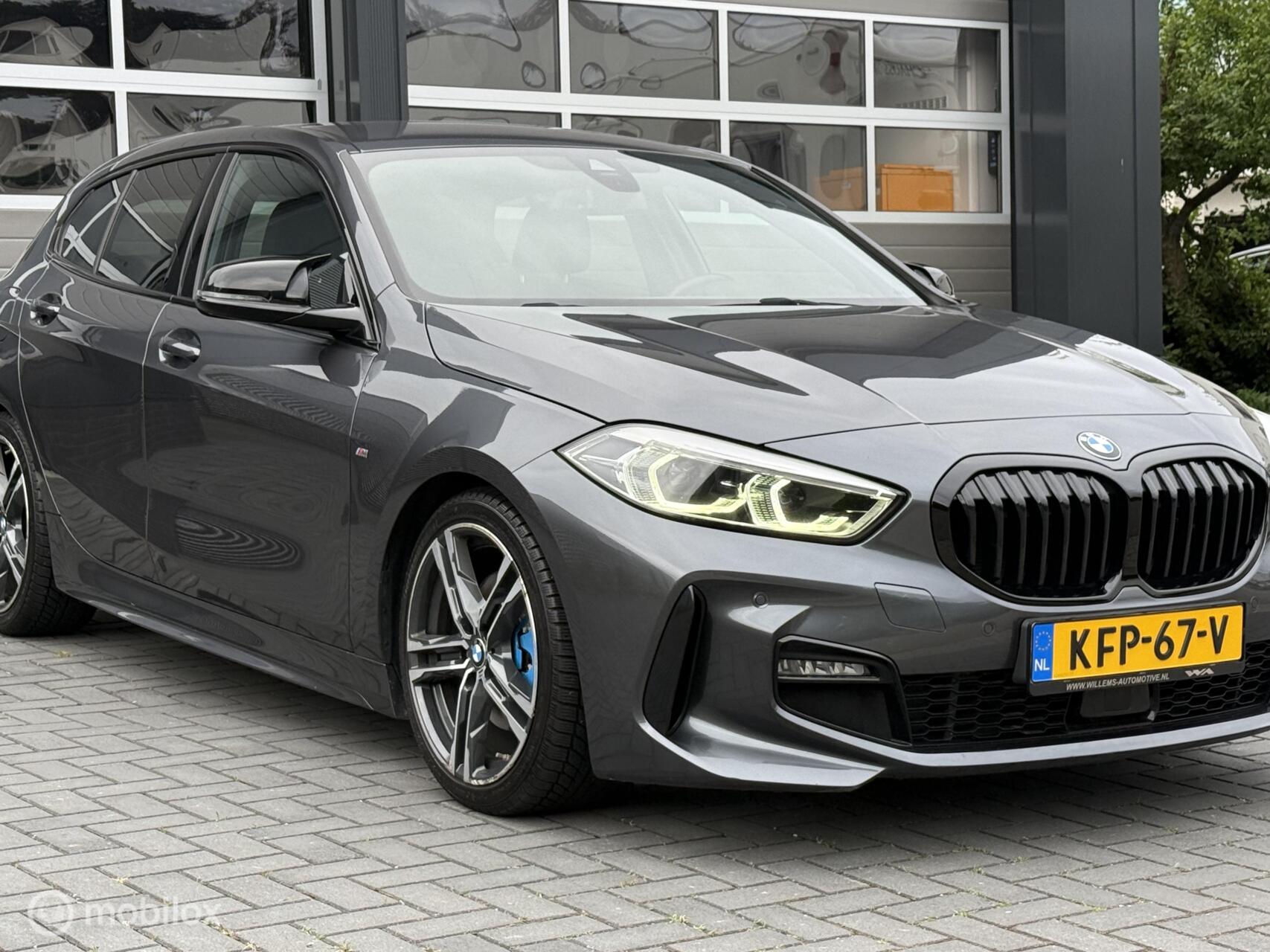 Foto van BMW 118i