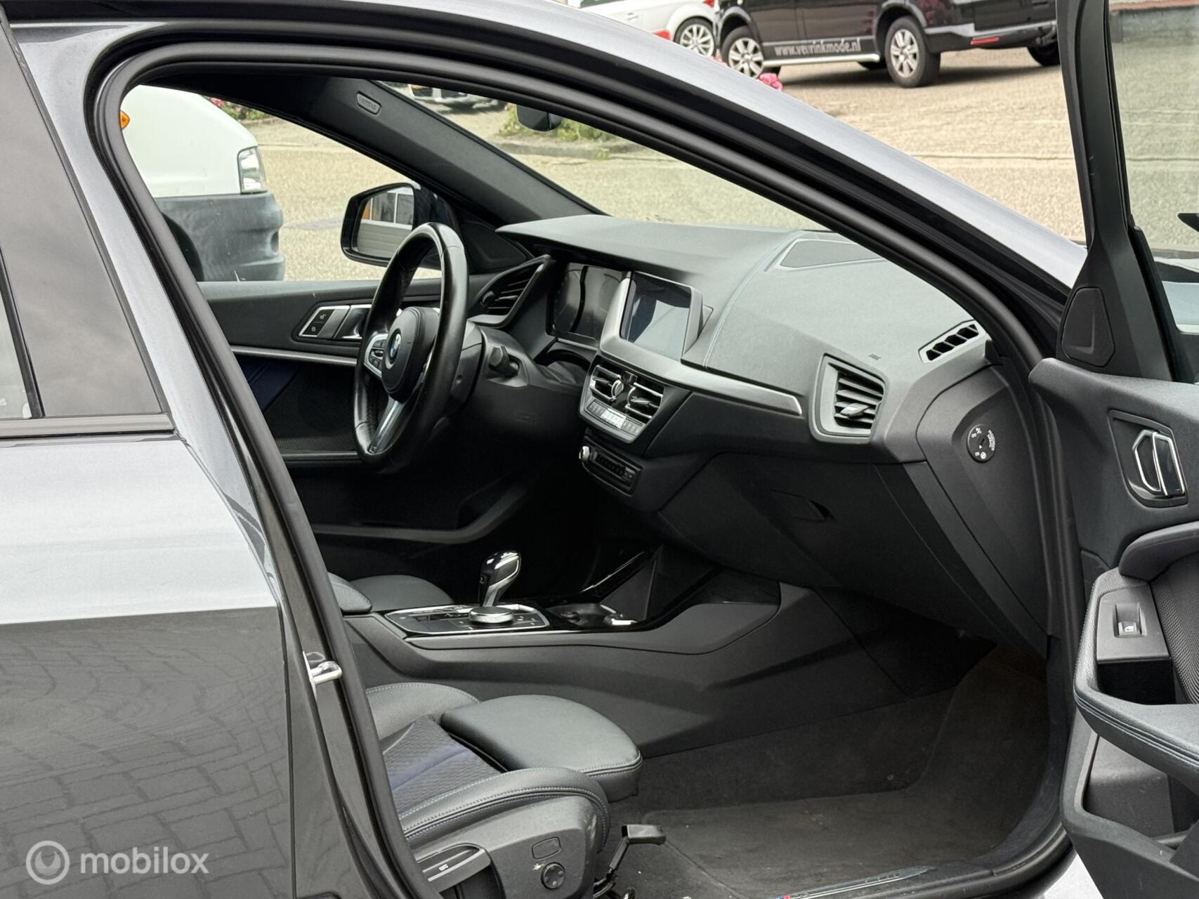 Foto van BMW 118i