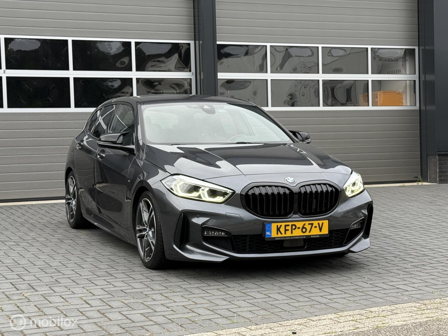 Foto van BMW 118i