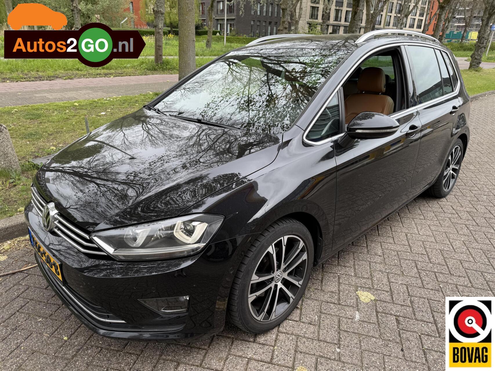 Volkswagen Golf Sportsvan 1.2 TSI Highline I Automaat I Leder I Navi I Camera I Parkeersensoren I Cruise controle adoptief I rijklaar I 2016 - voorkant