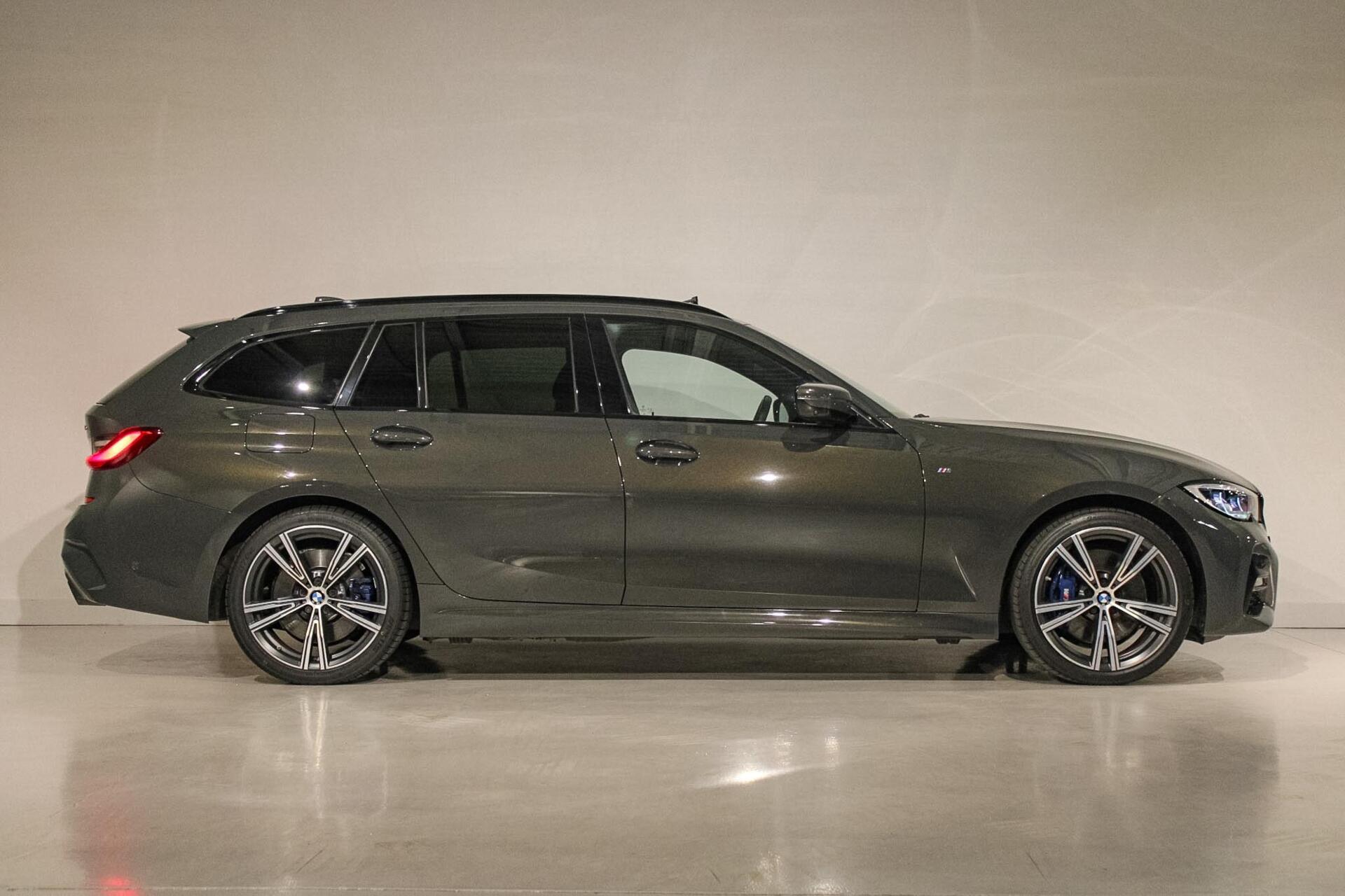 Foto van BMW 330e