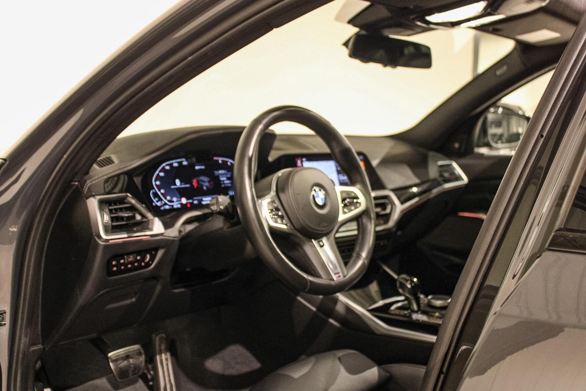 Foto van BMW 330e