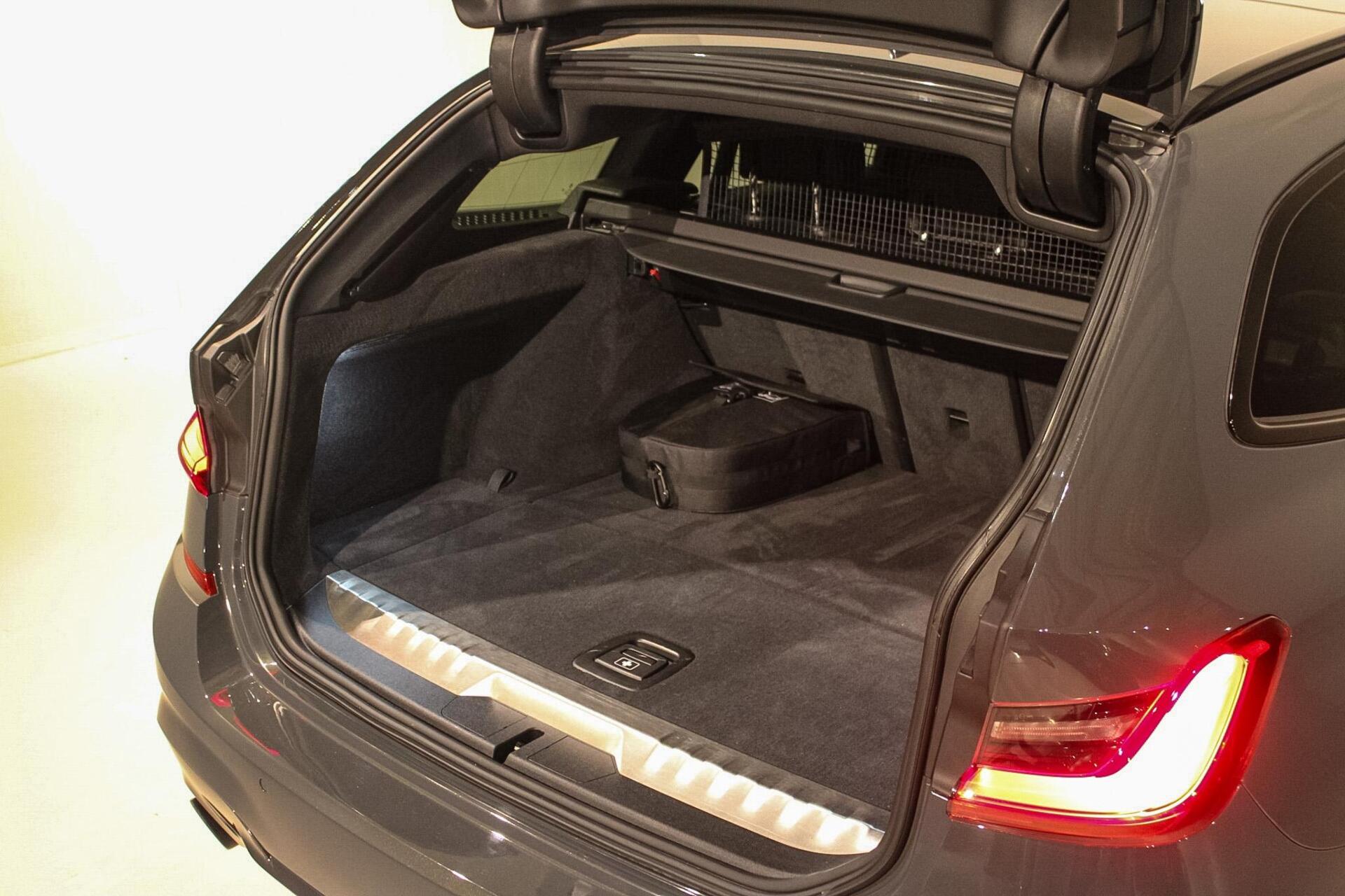 Foto van BMW 330e