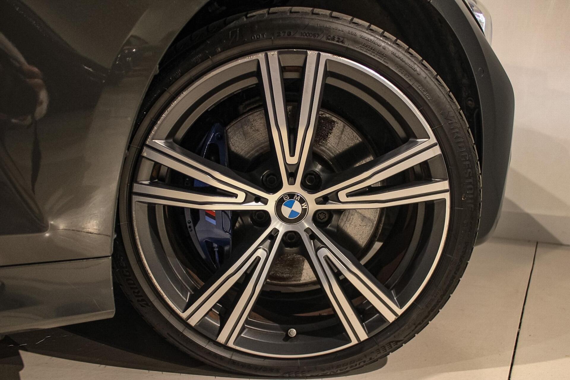 Foto van BMW 330e