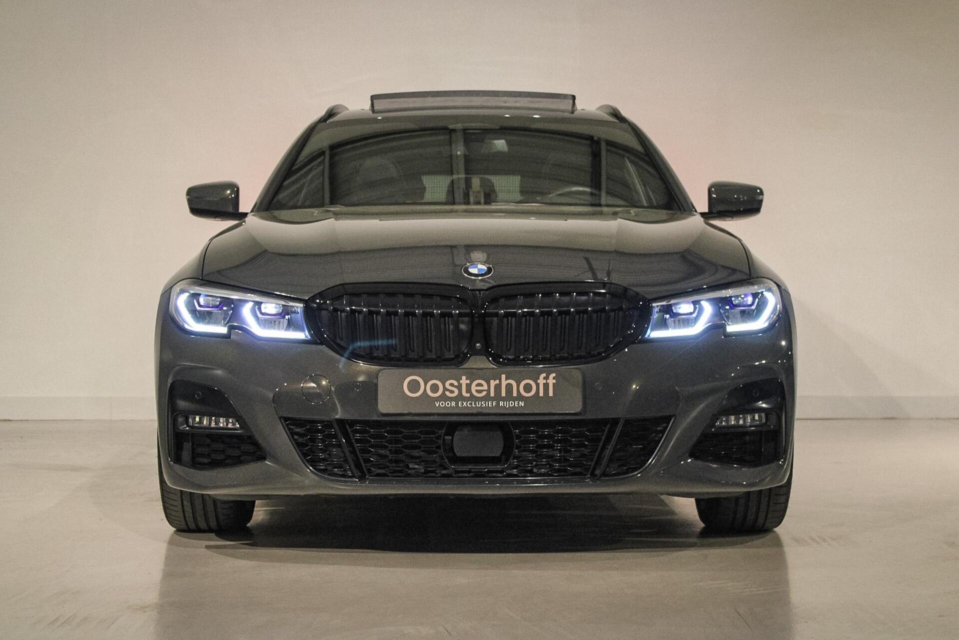 Foto van BMW 330e