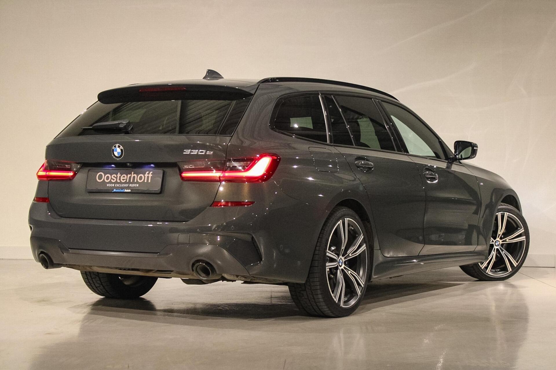 Foto van BMW 330e