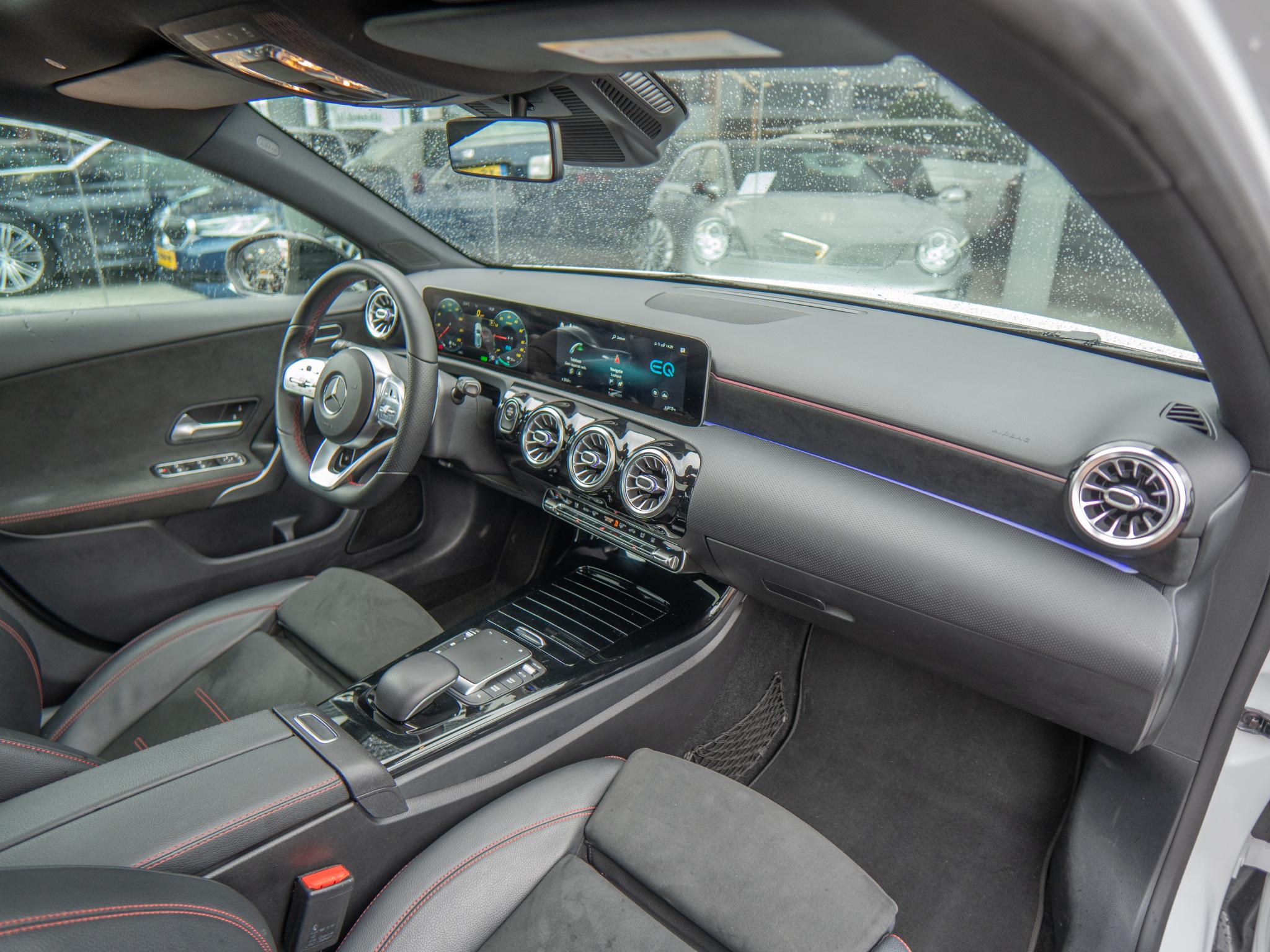 Foto van Mercedes-Benz A 250 E