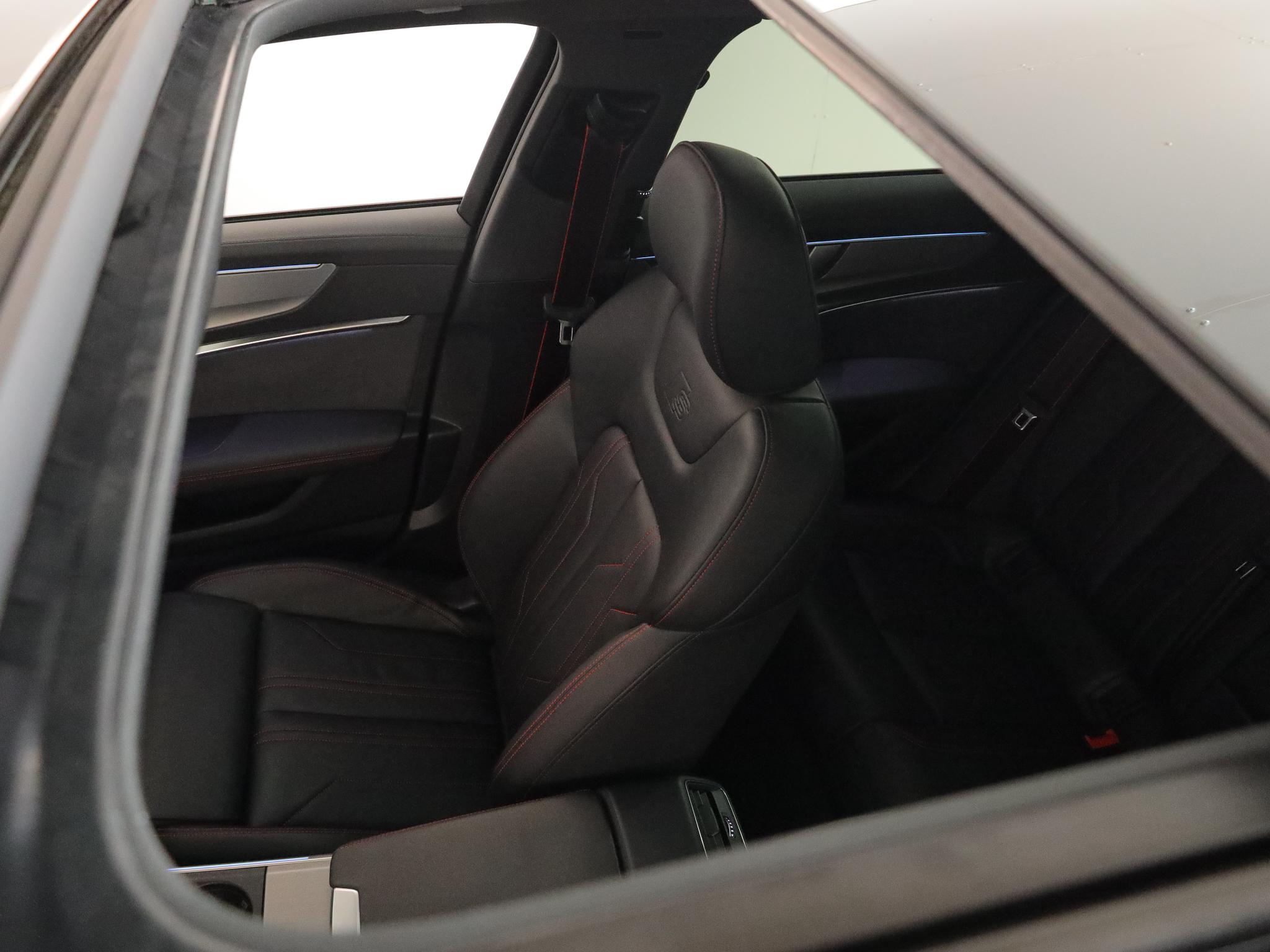 Foto van Audi A6 Avant 55 TFSI E