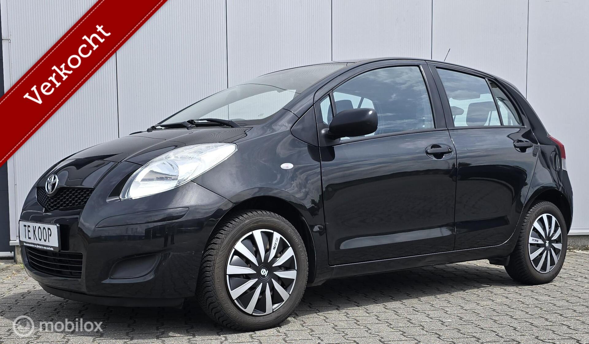 Toyota Yaris 1.3 VVTi Dynamic 2009 - voorkant