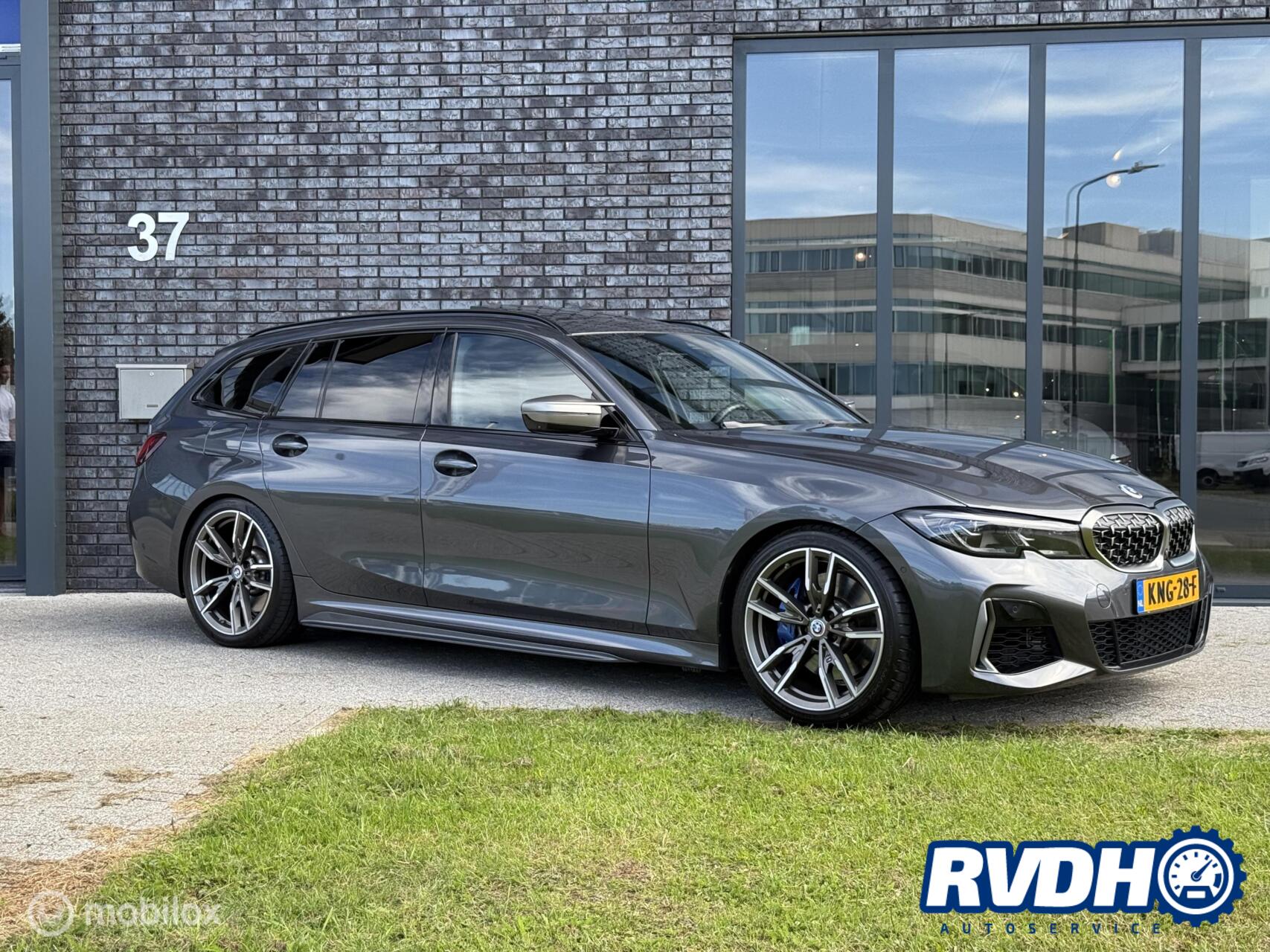 BMW 330e 330e M Sport Pro |M340|M3 stoel|H&K|Carb 2022 - voorkant