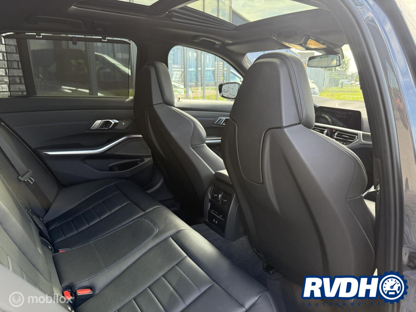 Foto van BMW 330e