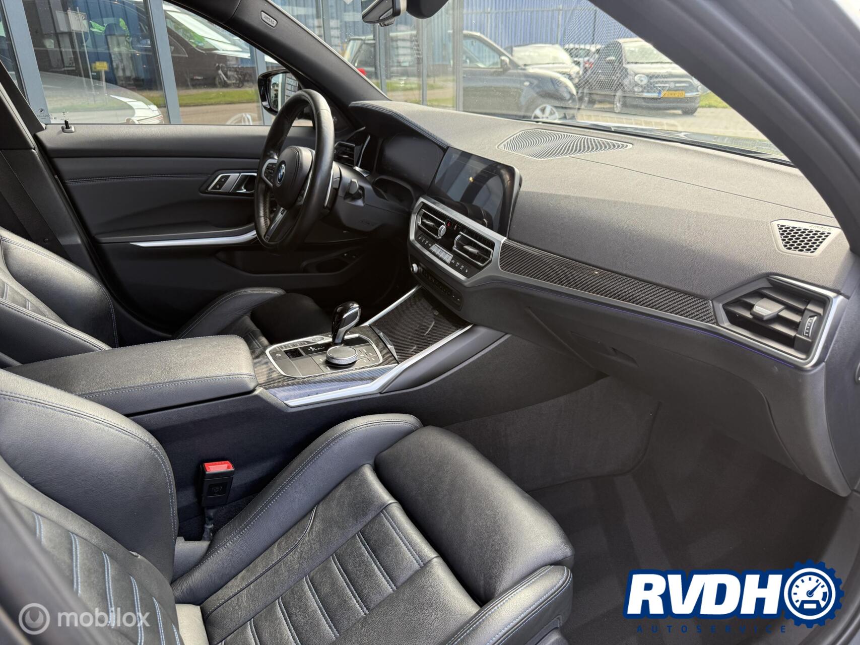Foto van BMW 330e