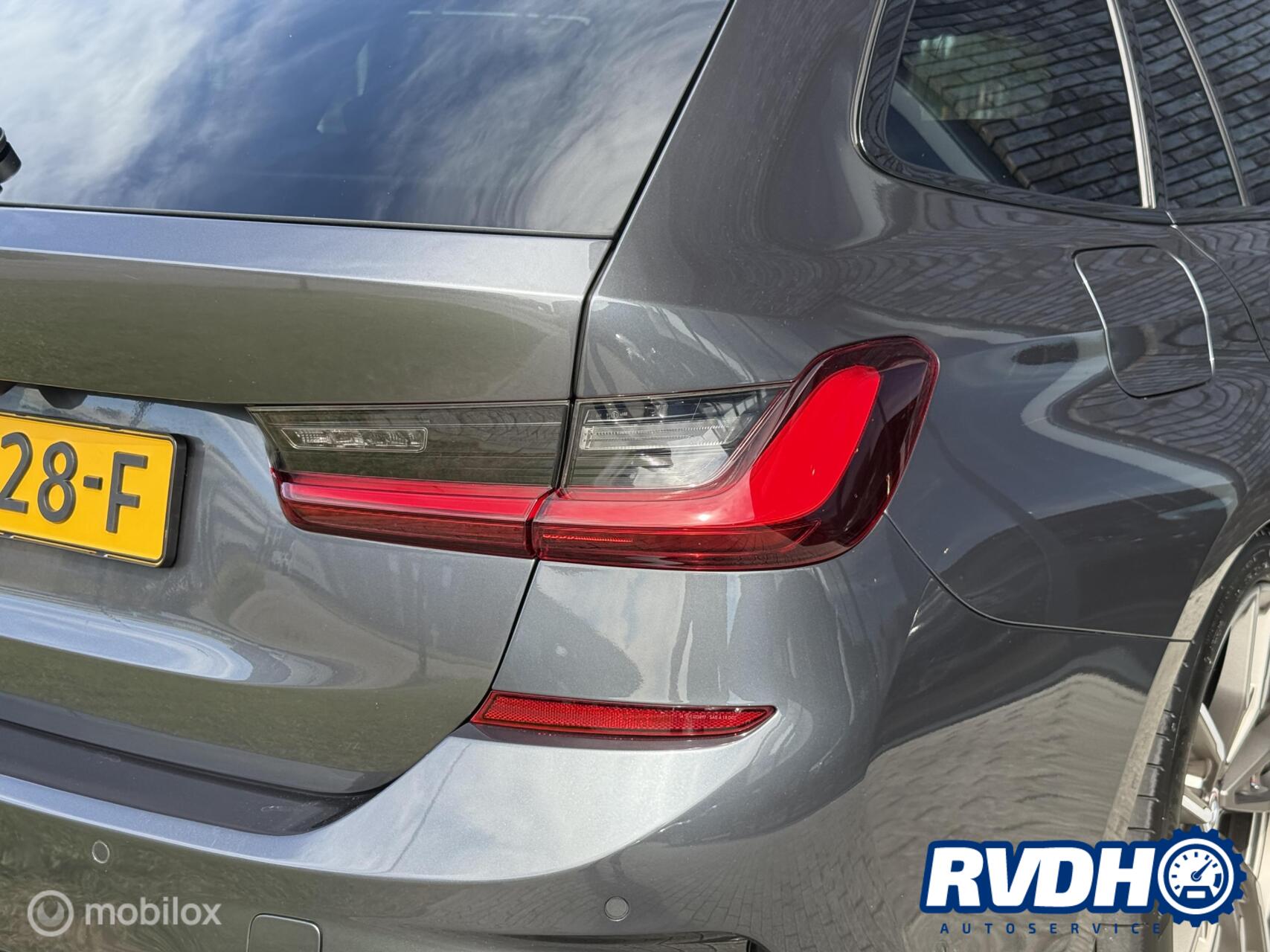Foto van BMW 330e