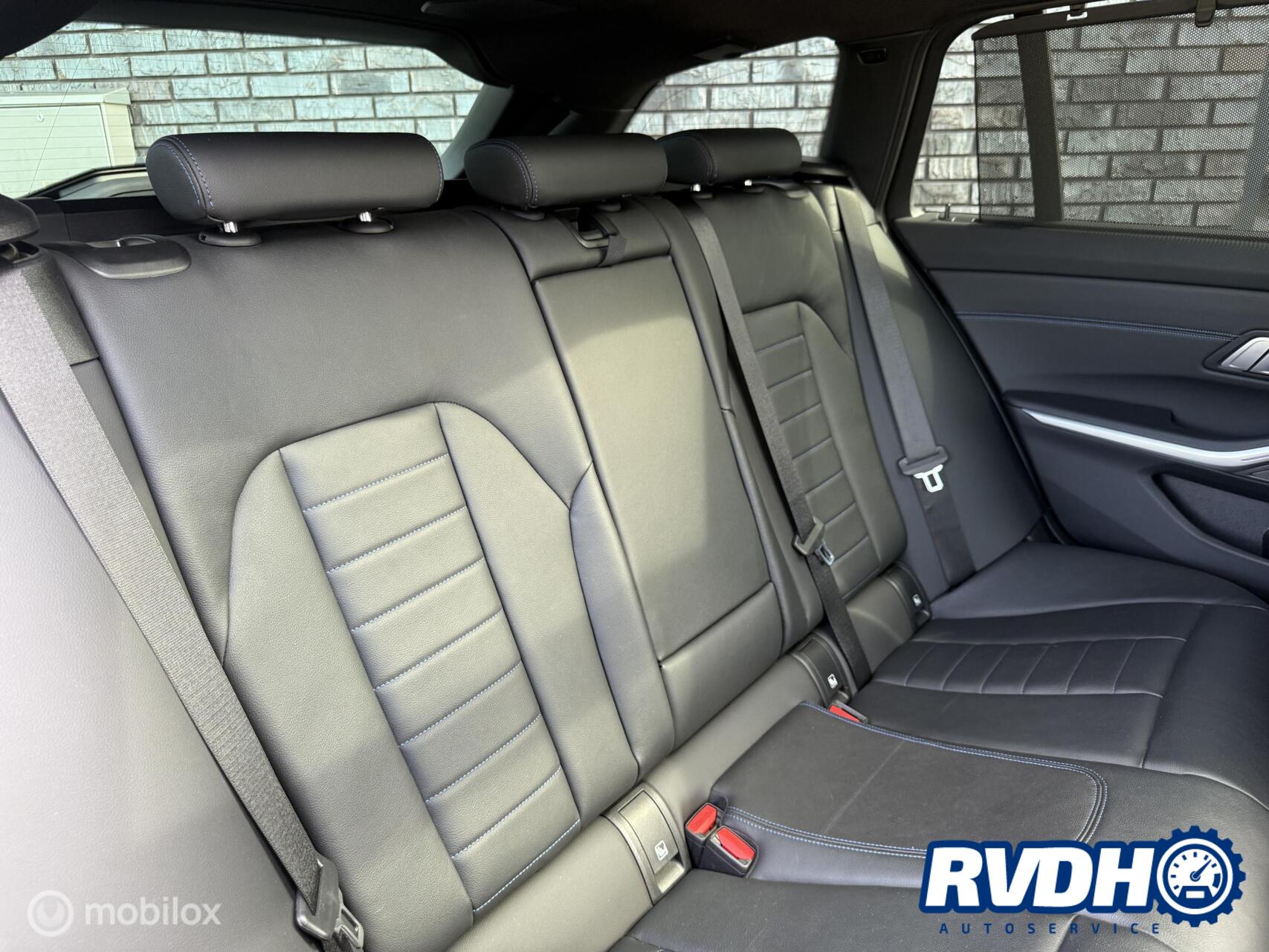 Foto van BMW 330e