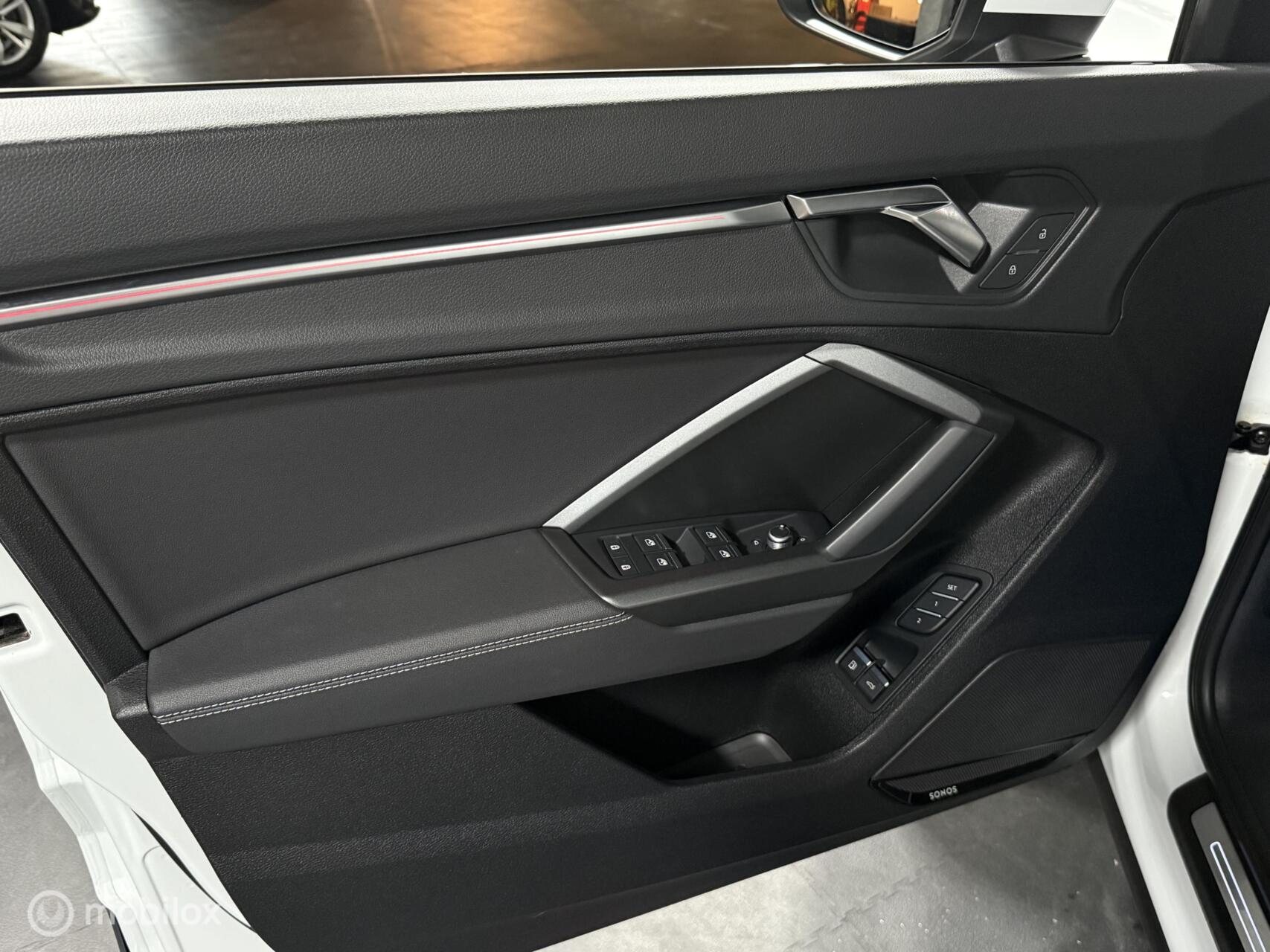 Foto van Audi Q3 Sportback E-tron
