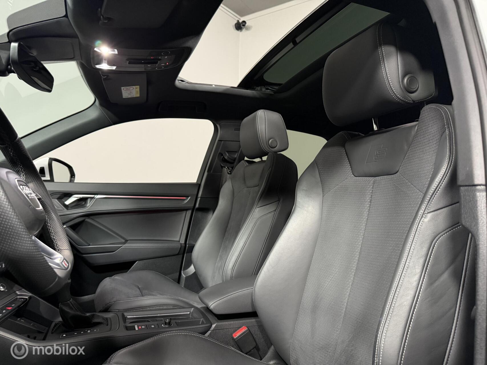 Foto van Audi Q3 Sportback E-tron